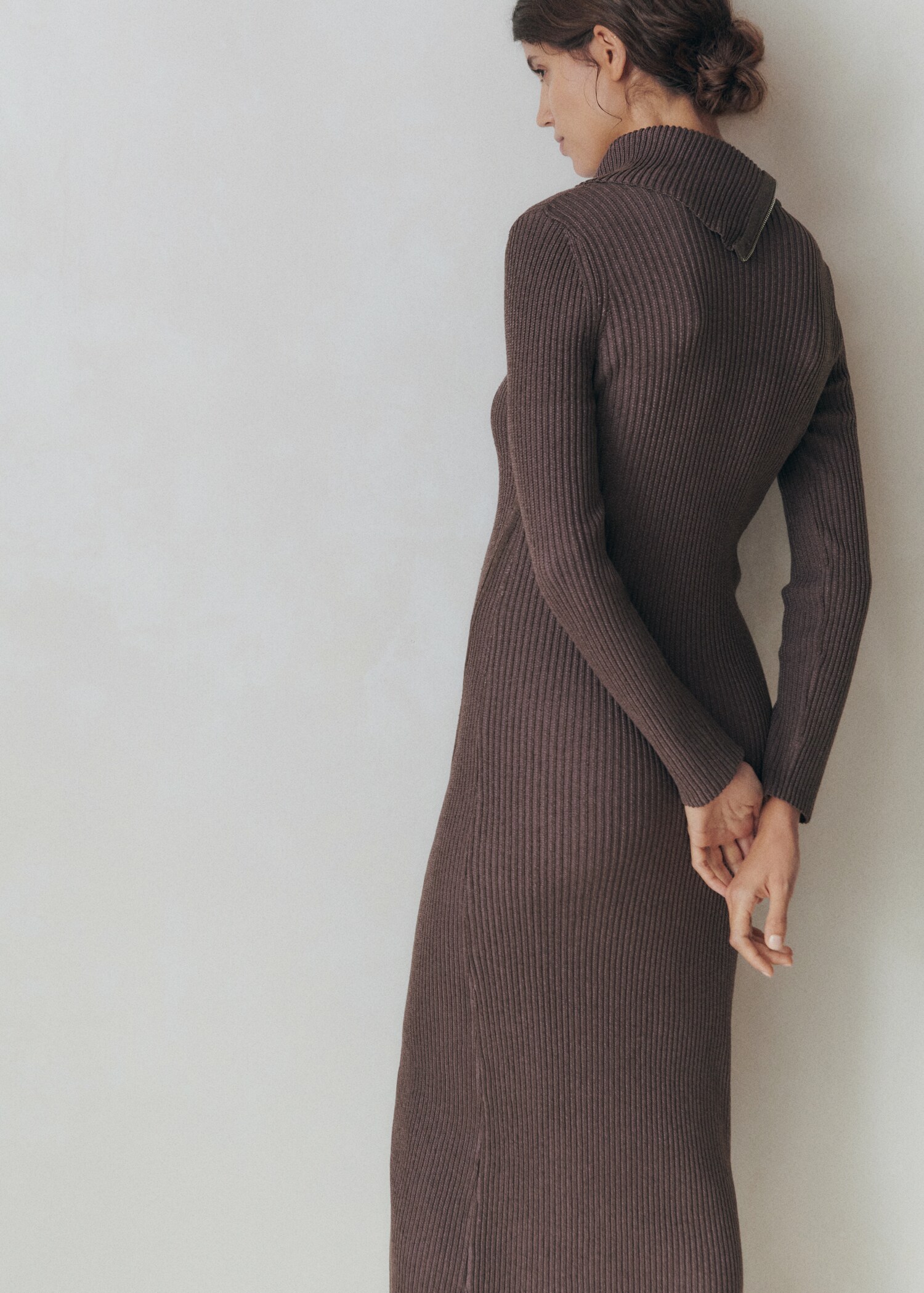 Ribbed lapel collar dress - Details of the article 1