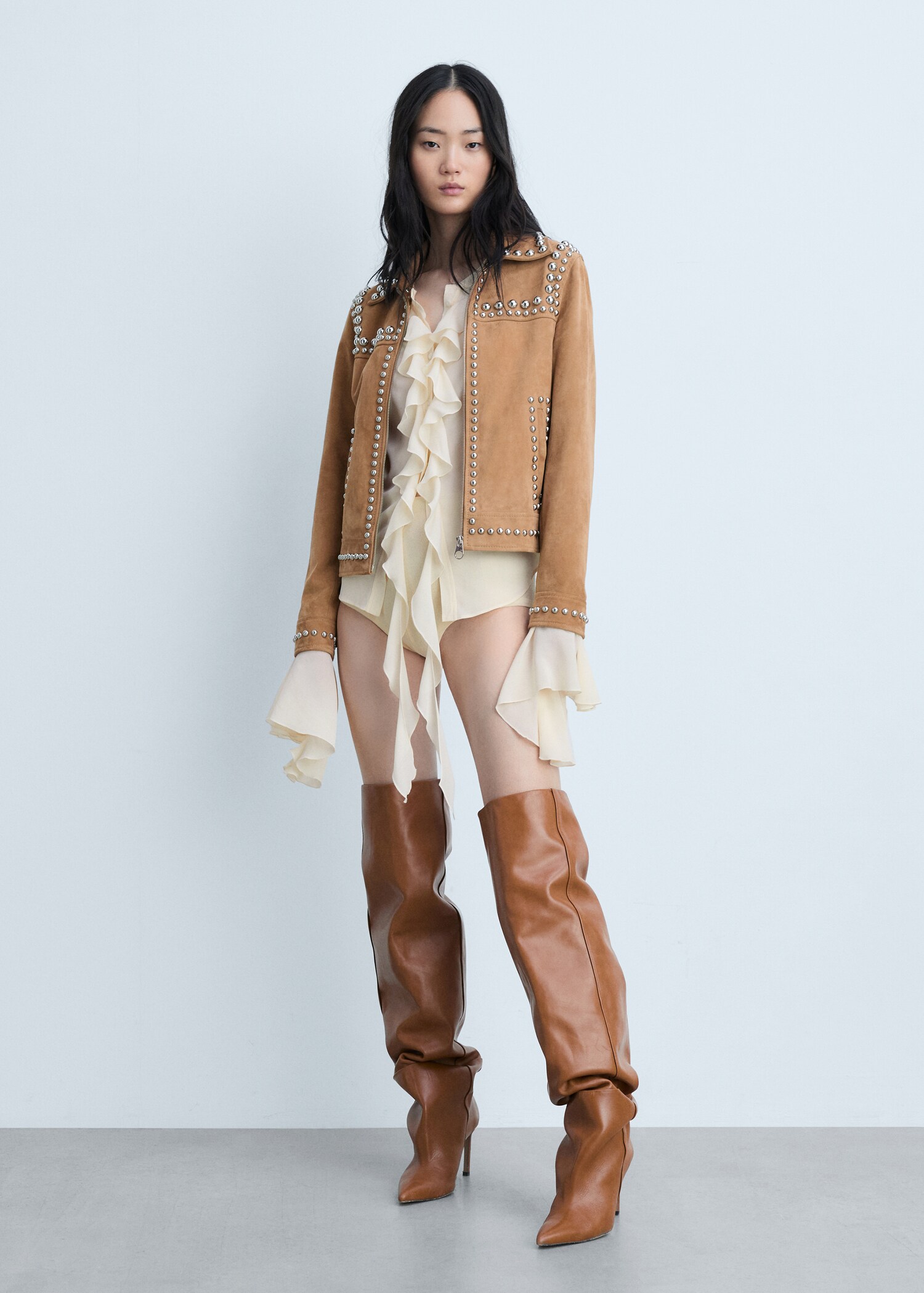 Studded leather jacket - General plane