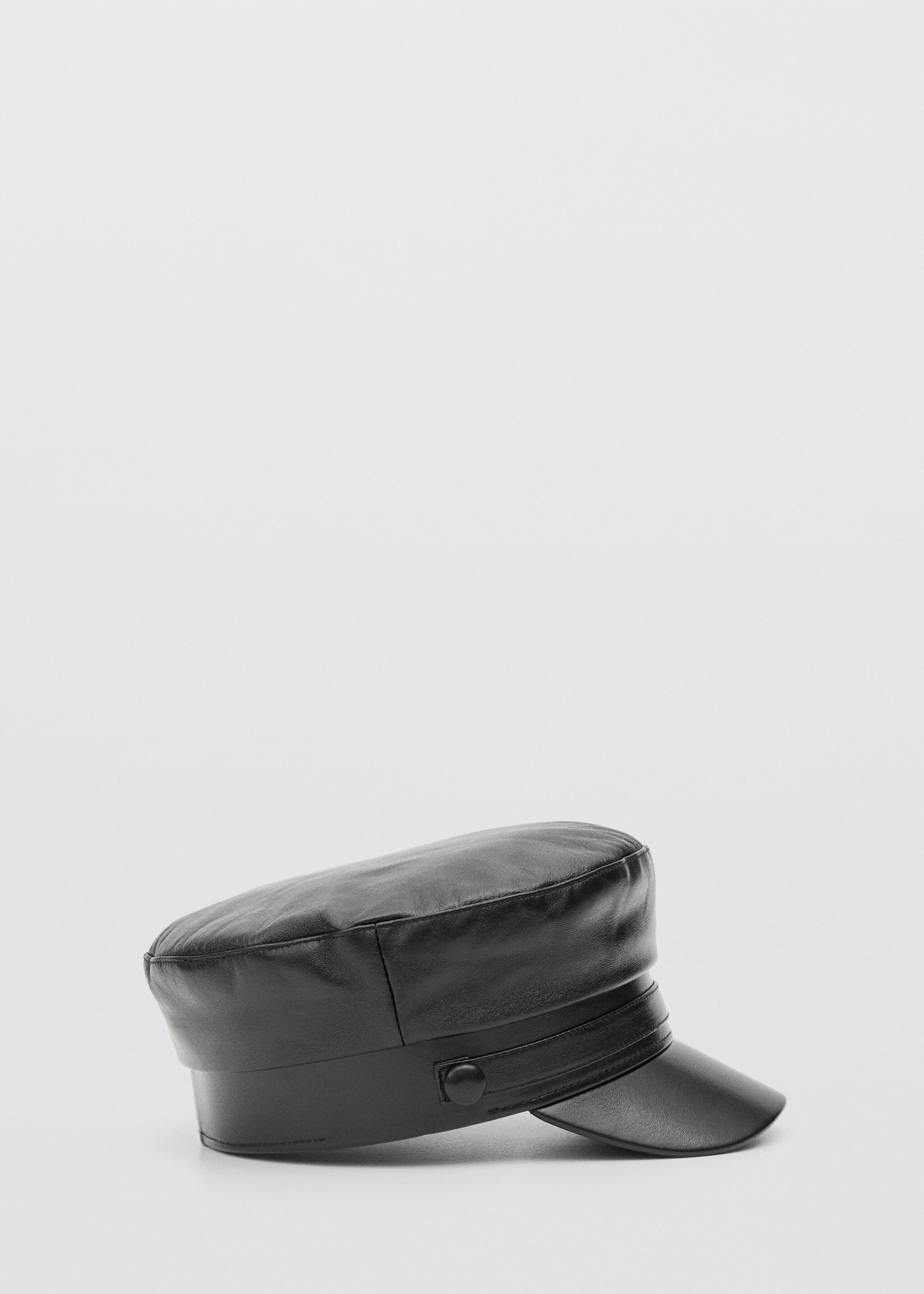 Baker cap 100% leather  - Article without model