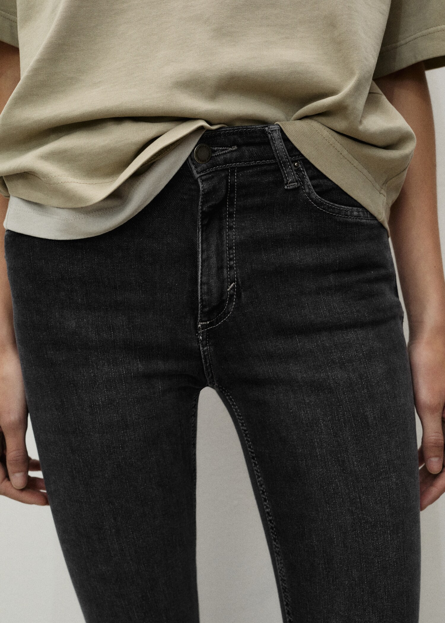 Skinnyjeans med mellanhög midja - Detaljer om artikeln 3