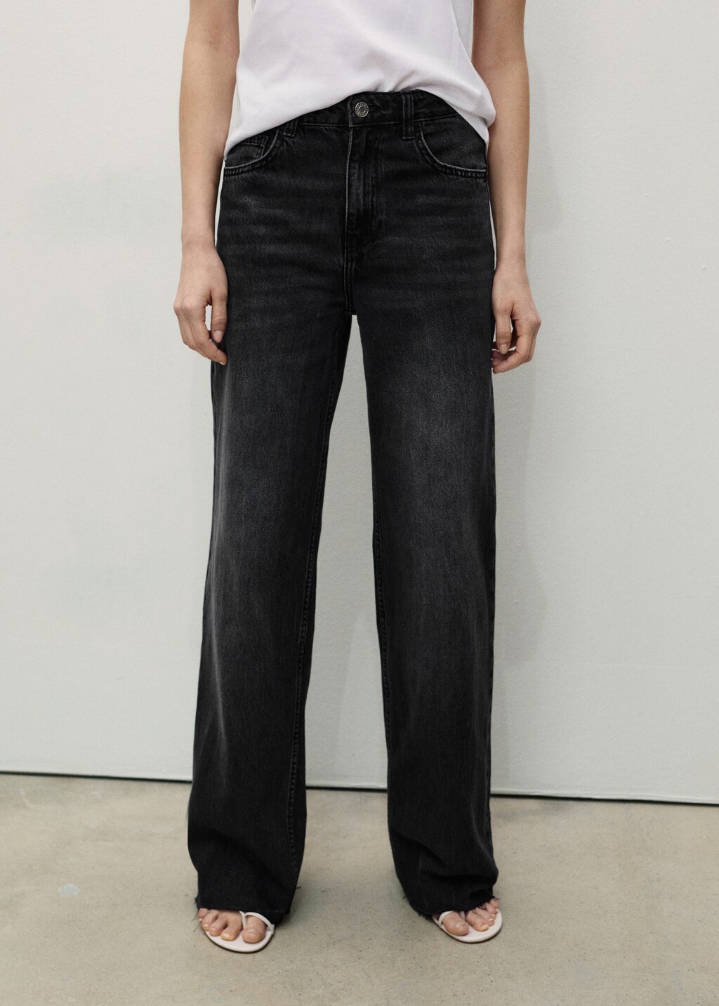 Danila wide leg high-rise jeans | MANGO Vietnam