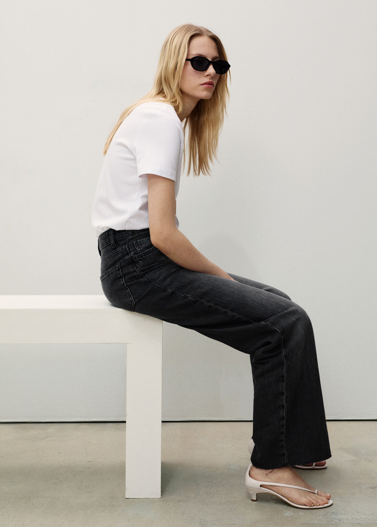Danila wideleg high-rise jeans - Details of the article 2