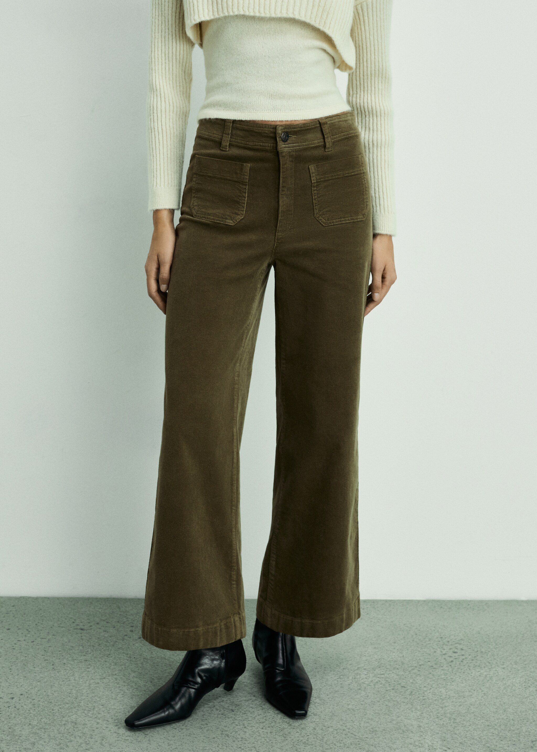 Pantalón Catherin culotte pana - Plano medio