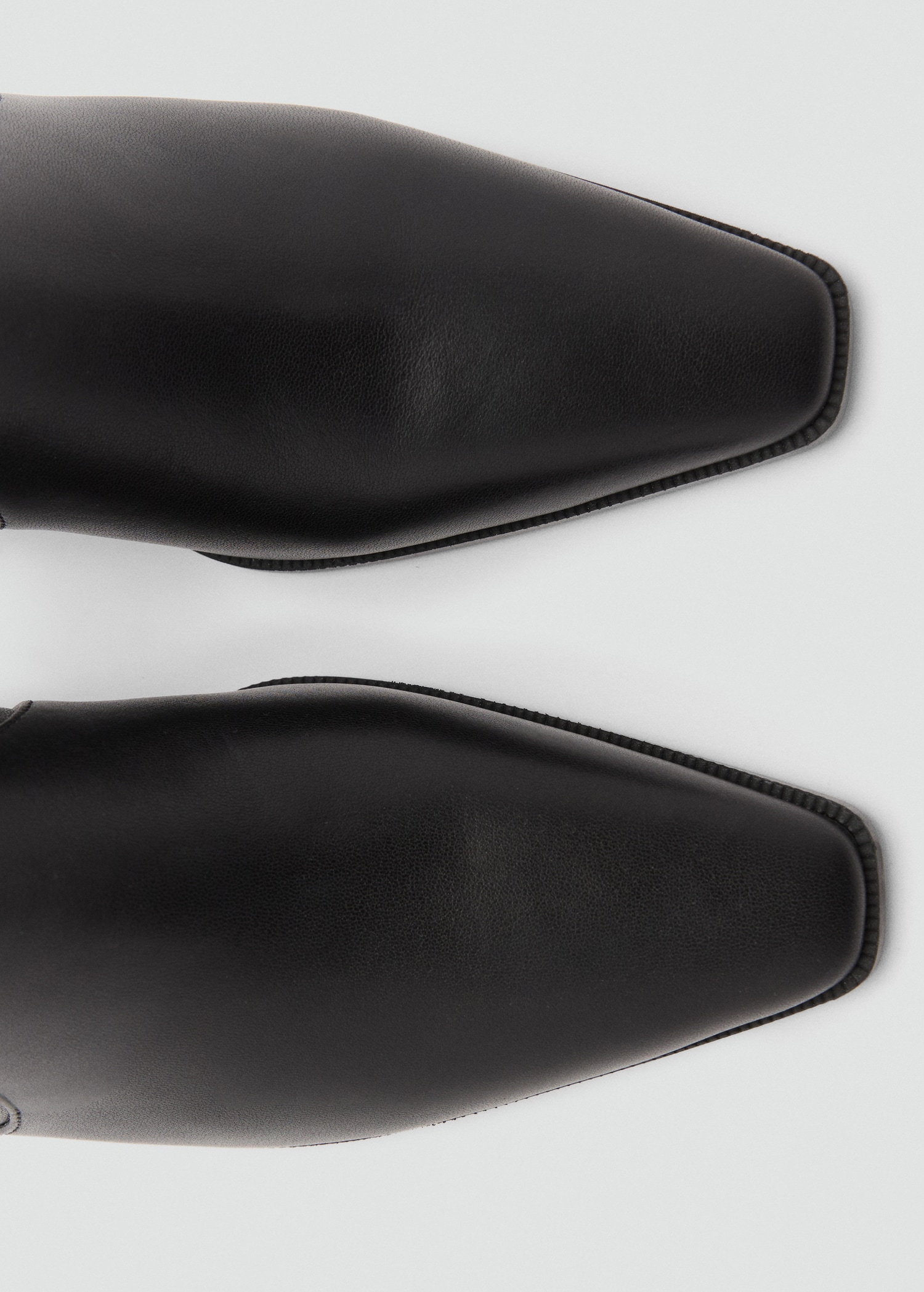 Heeled leather ankle boots Women MANGO Greece