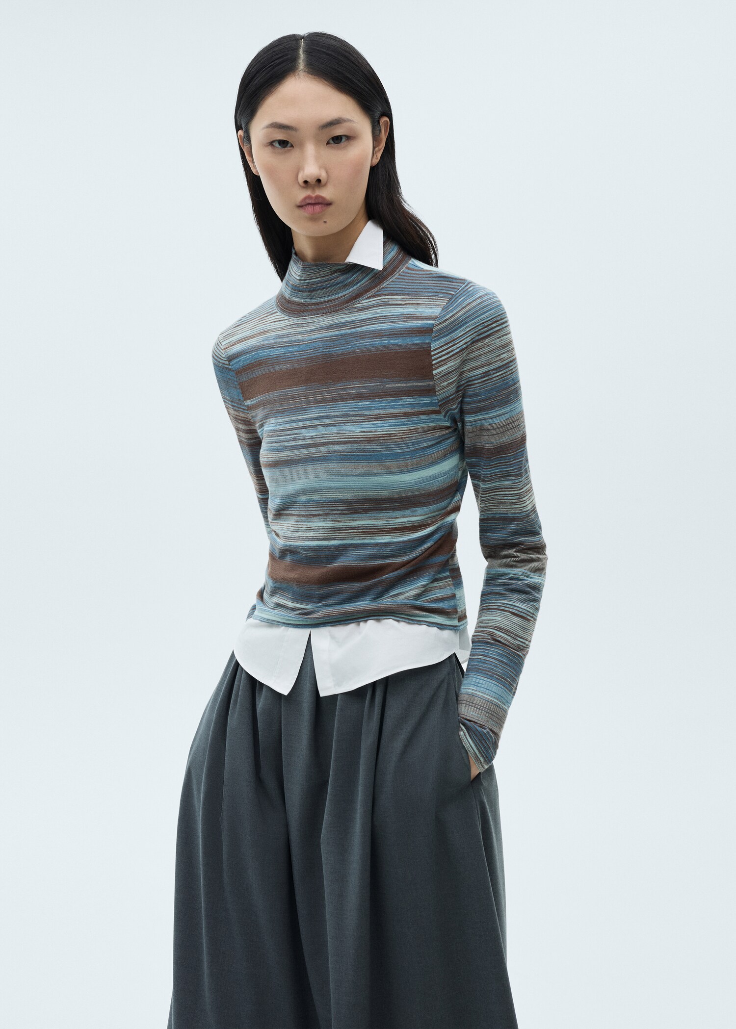 Stand-collar striped sweater - Medium plane