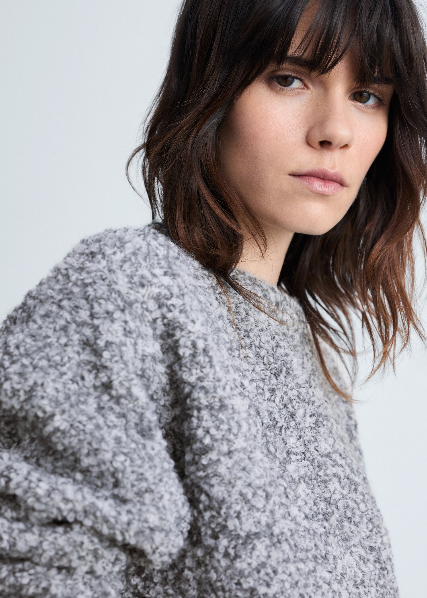 Round-neck bouclé sweater - Details of the article 1