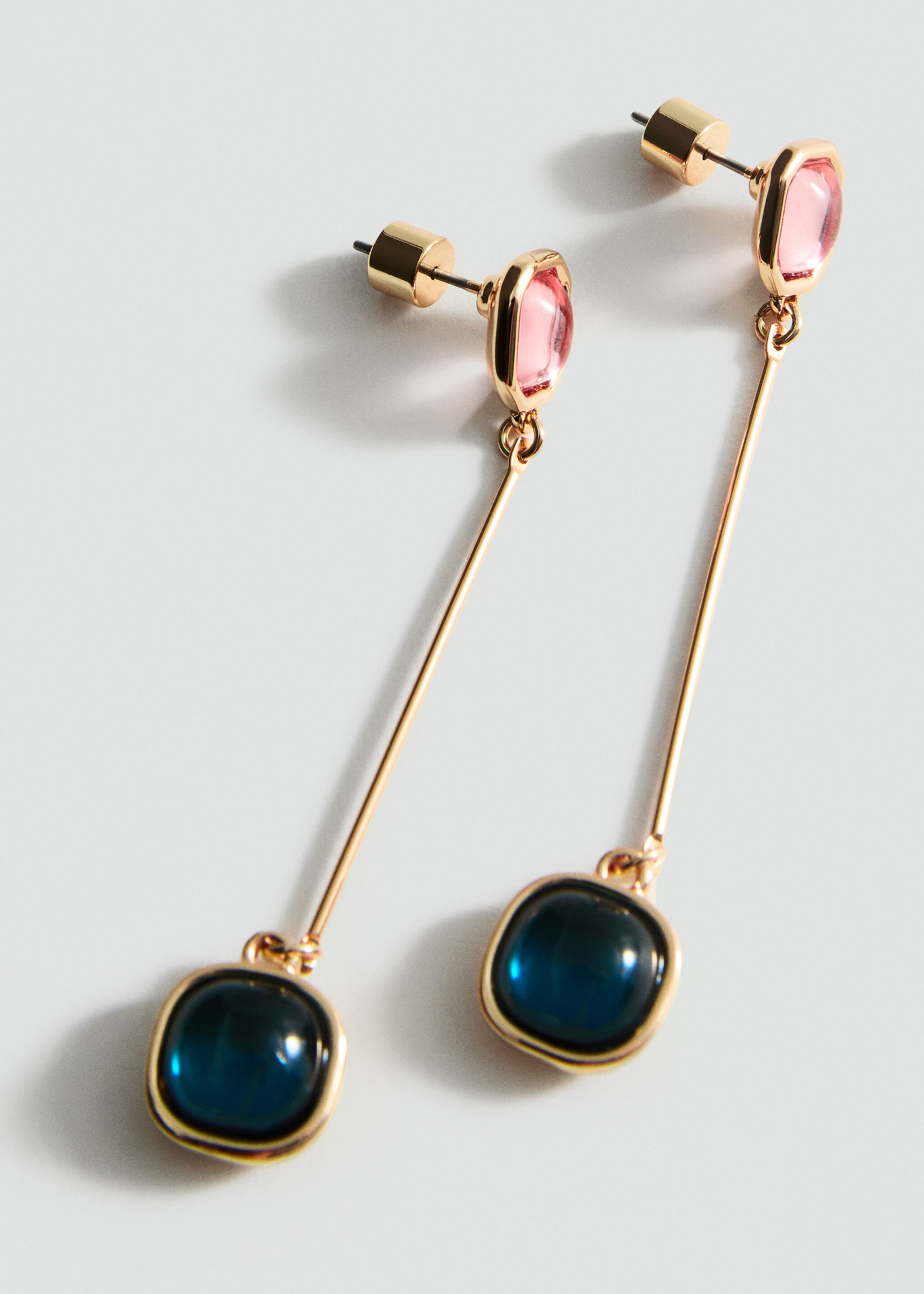Boucles d'oreilles pièces combinées - Plan moyen