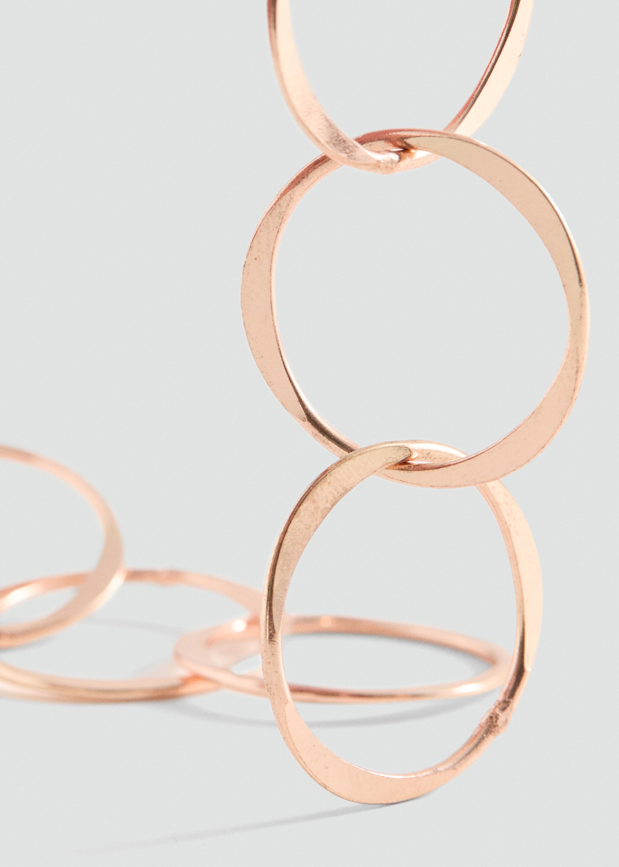 Intertwined hoop earrings - Details of the article 1