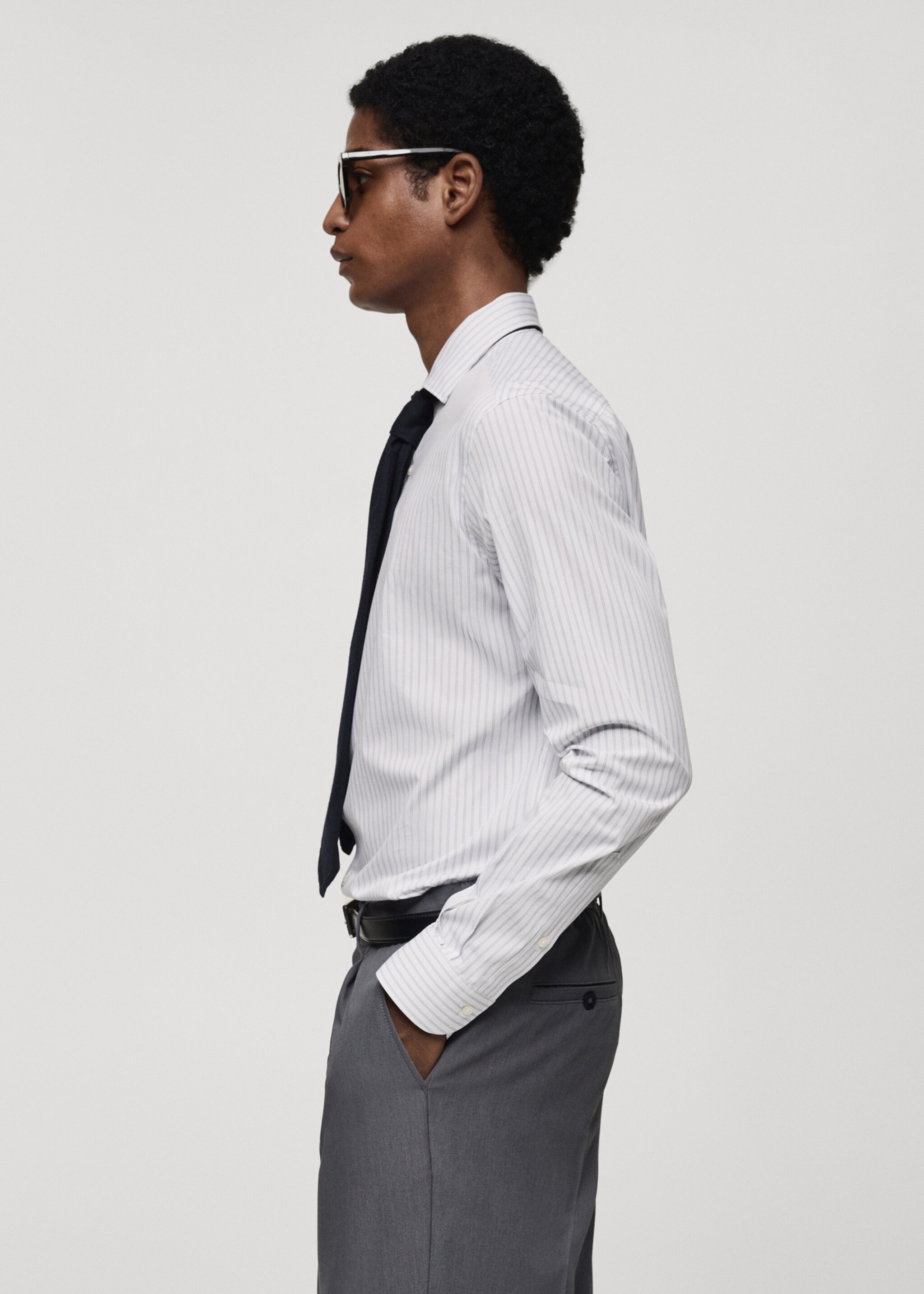 Slim fit striped cotton shirt - Details of the article 2