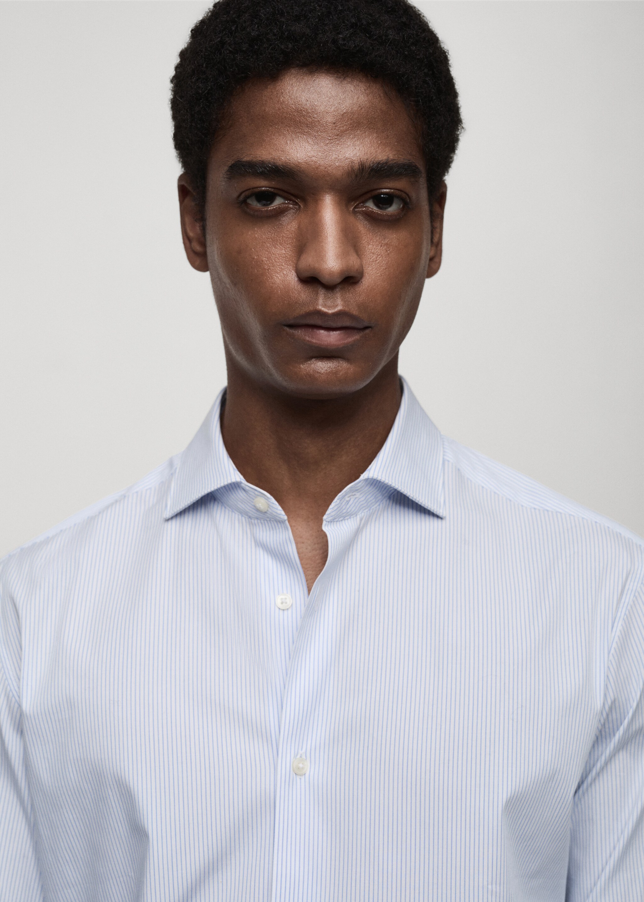 Slim fit striped cotton shirt - Details of the article 1