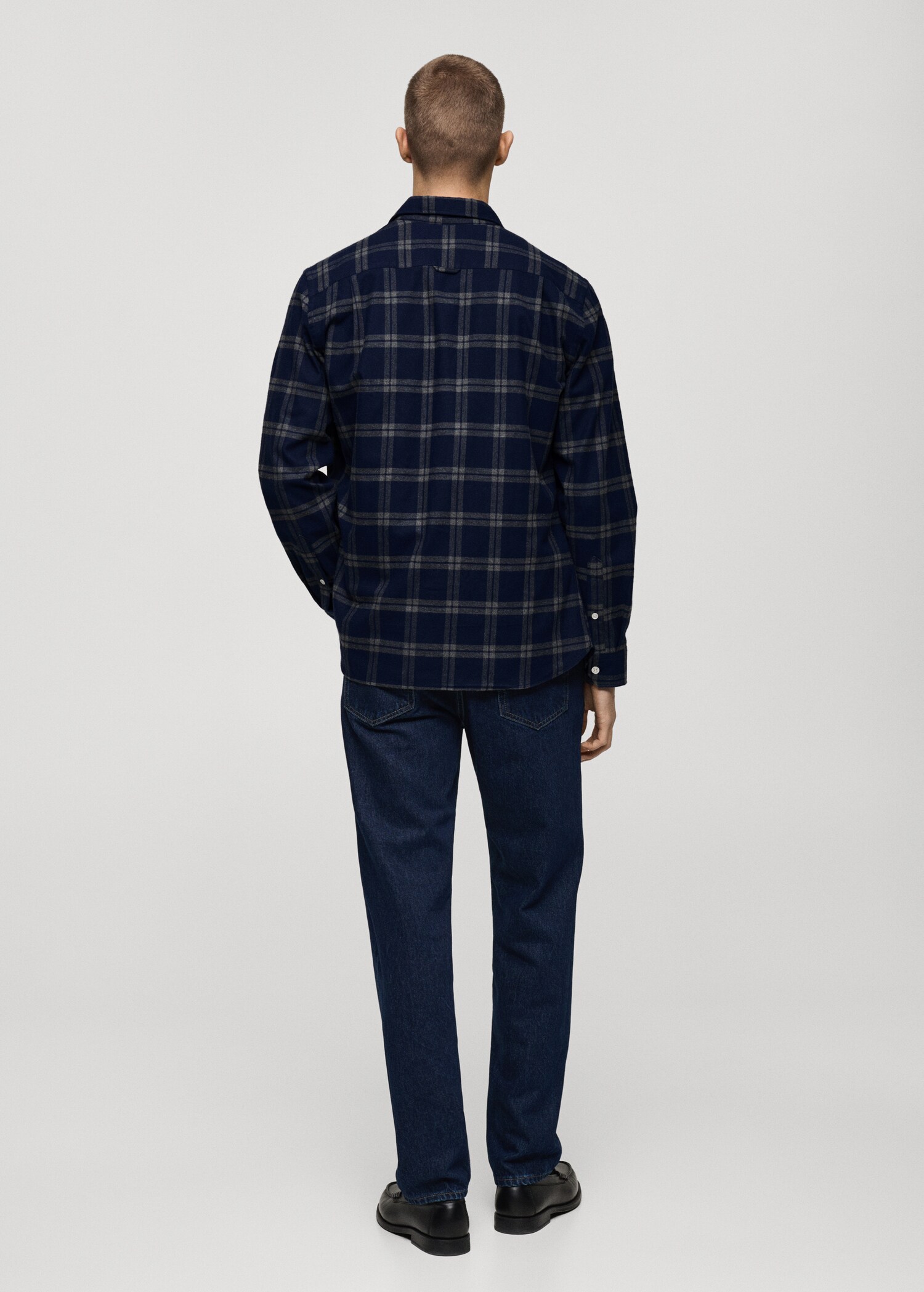 Kariertes Overshirt aus 100 % Baumwoll-Flanell - Rückseite des Artikels