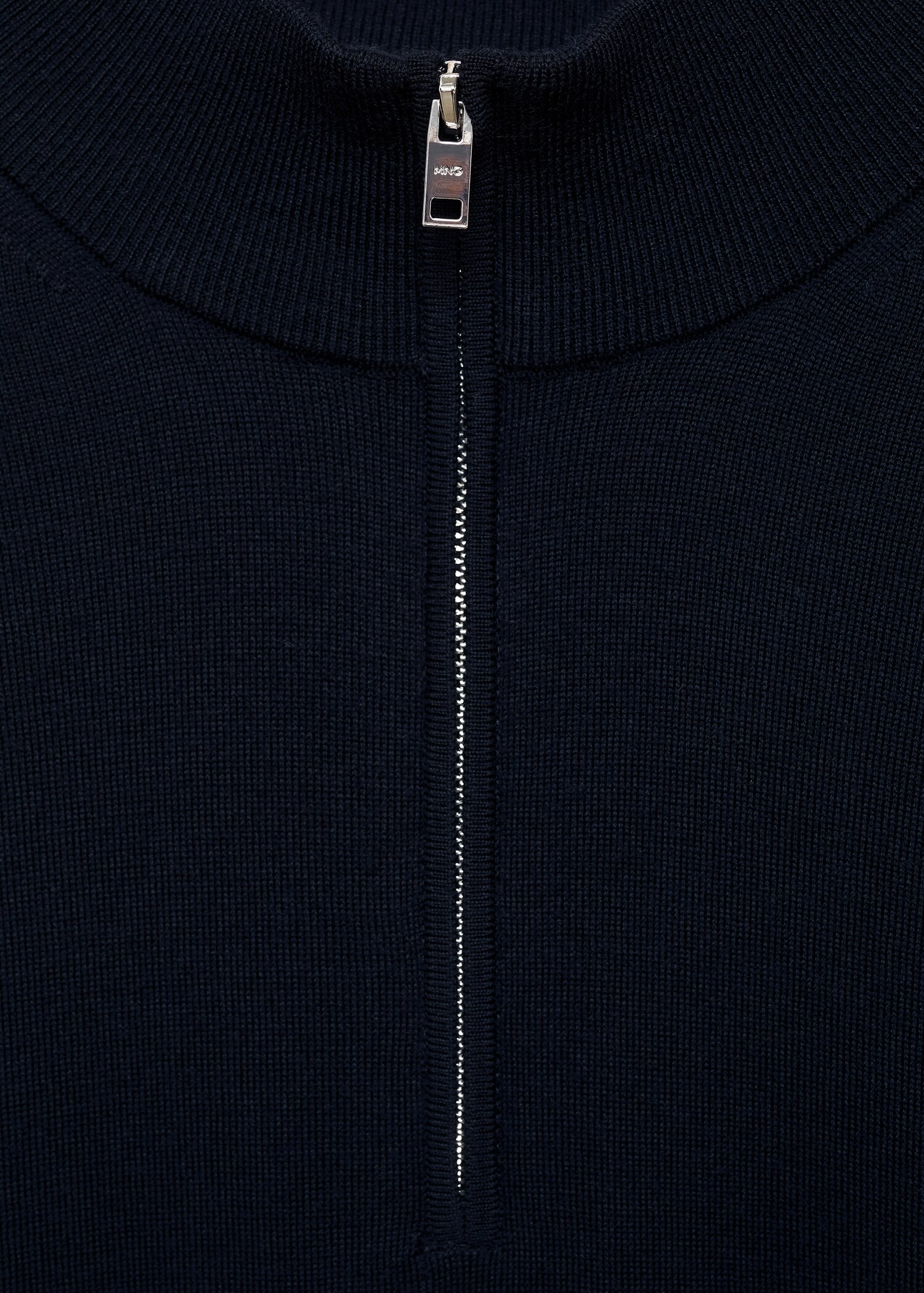 Pull-over 100 % laine mérinos col montant zippé - Détail de l'article 8
