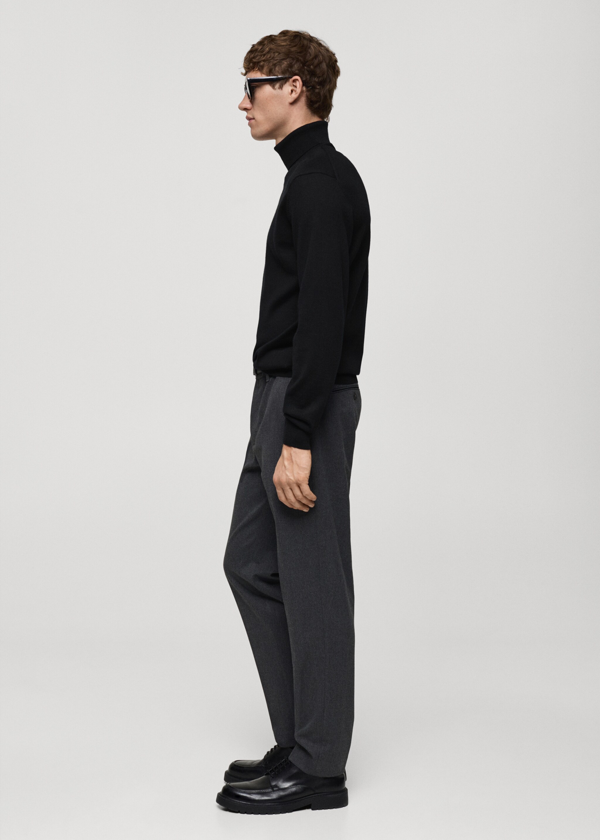 100% merino wool turtleneck sweater - Details of the article 2