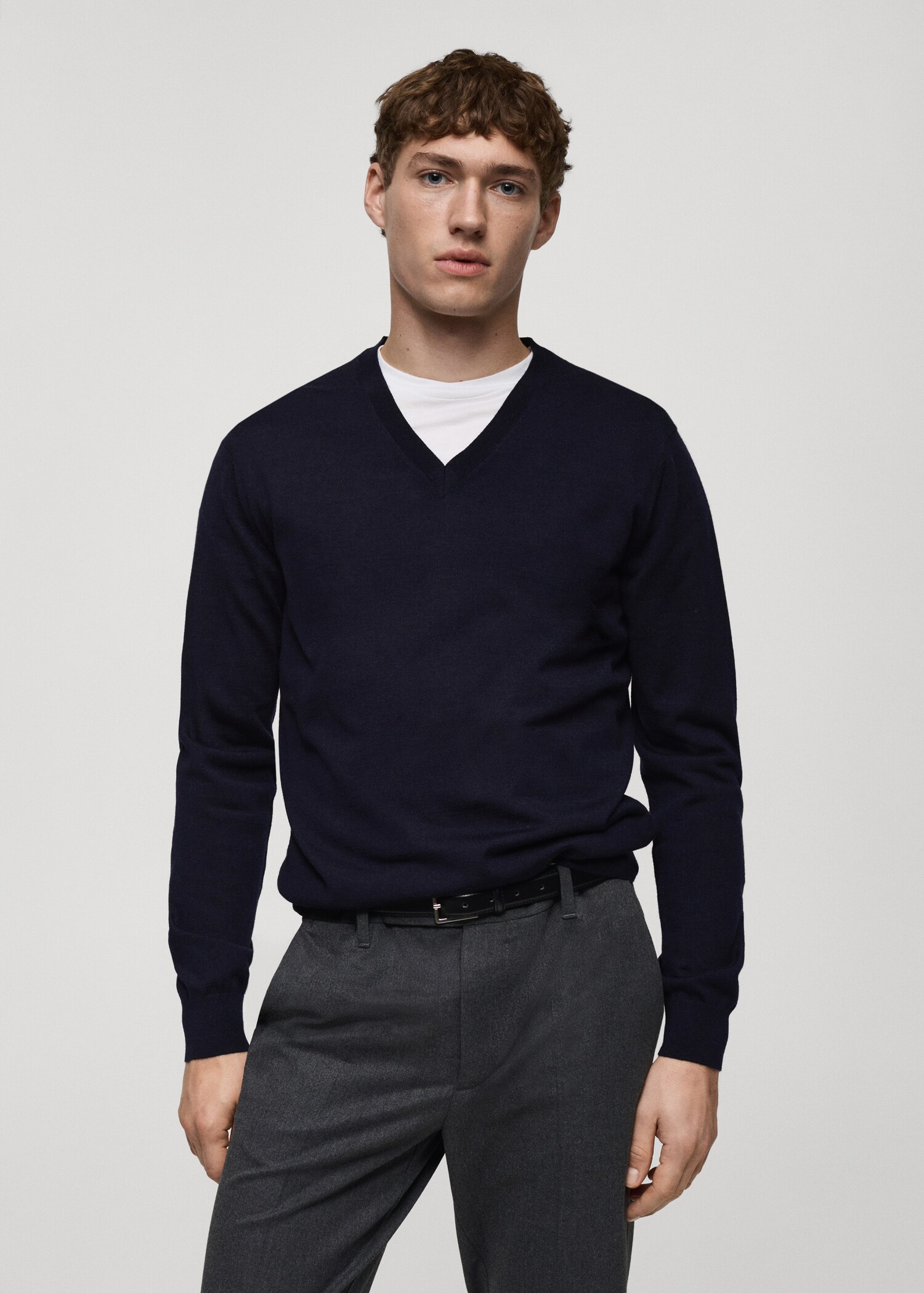 100% merino wool V-neck sweater - Medium plane