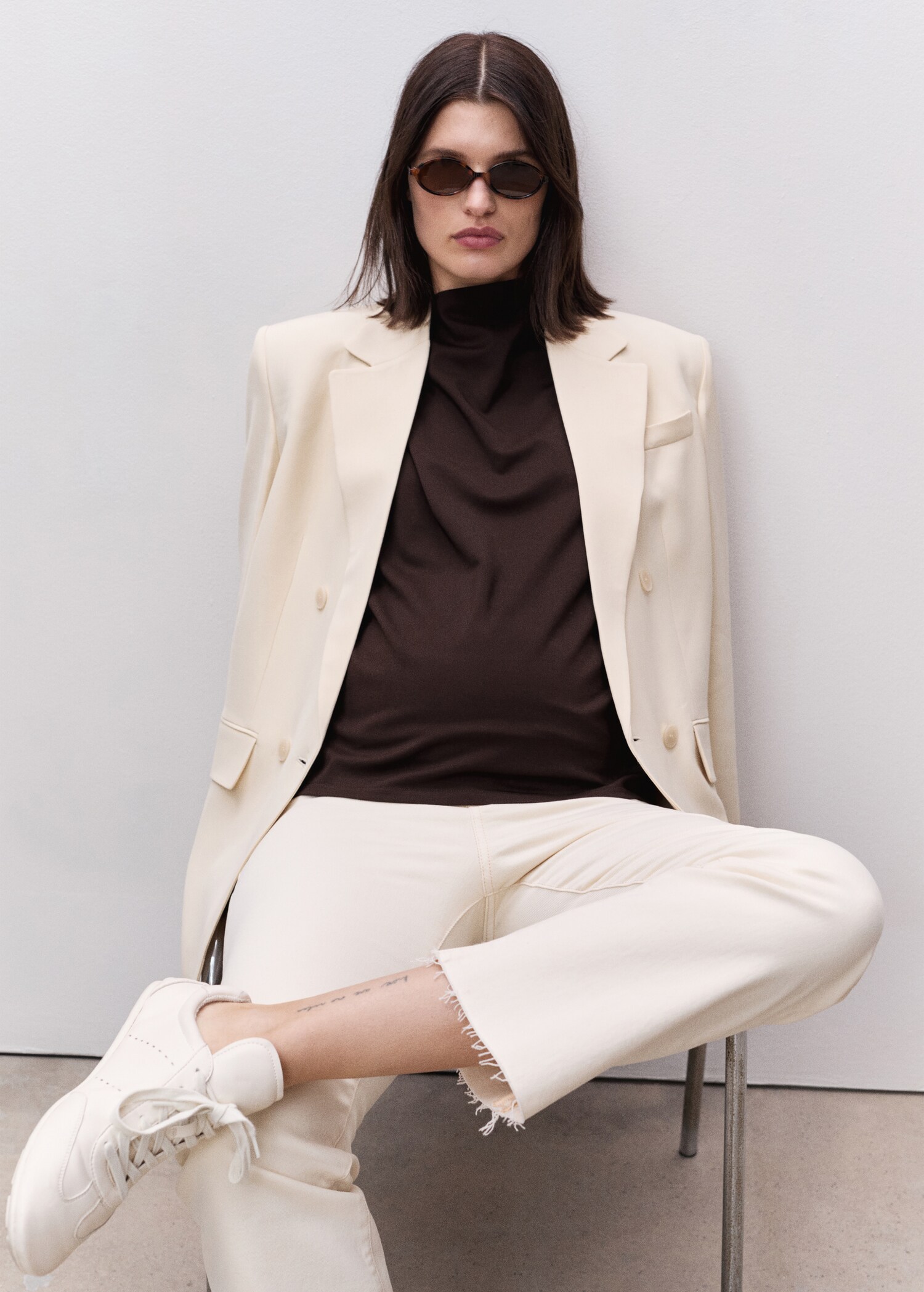 Maternity flared cropped jeans - Details of the article 2