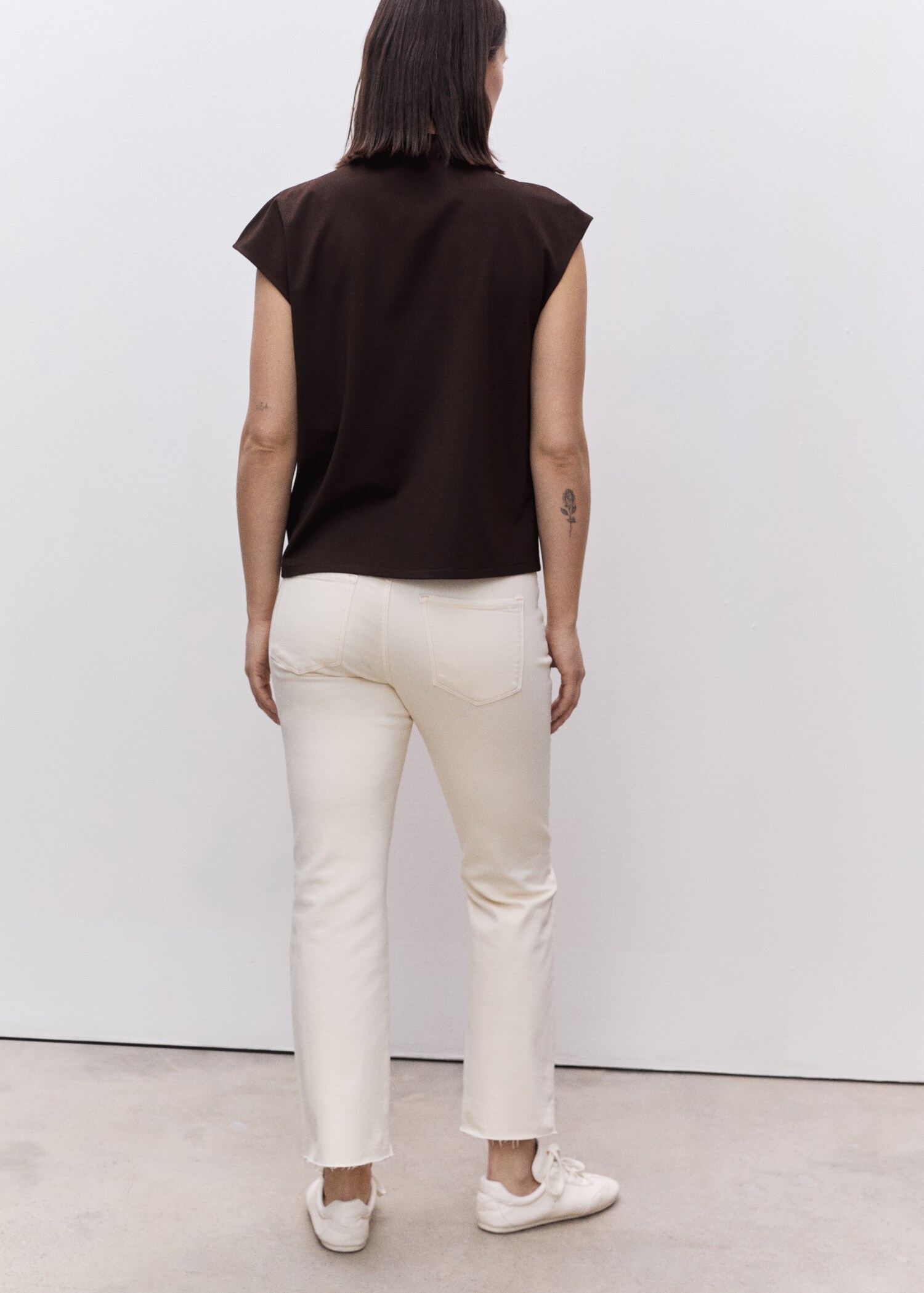 Maternity flared cropped jeans - Reverse of the article