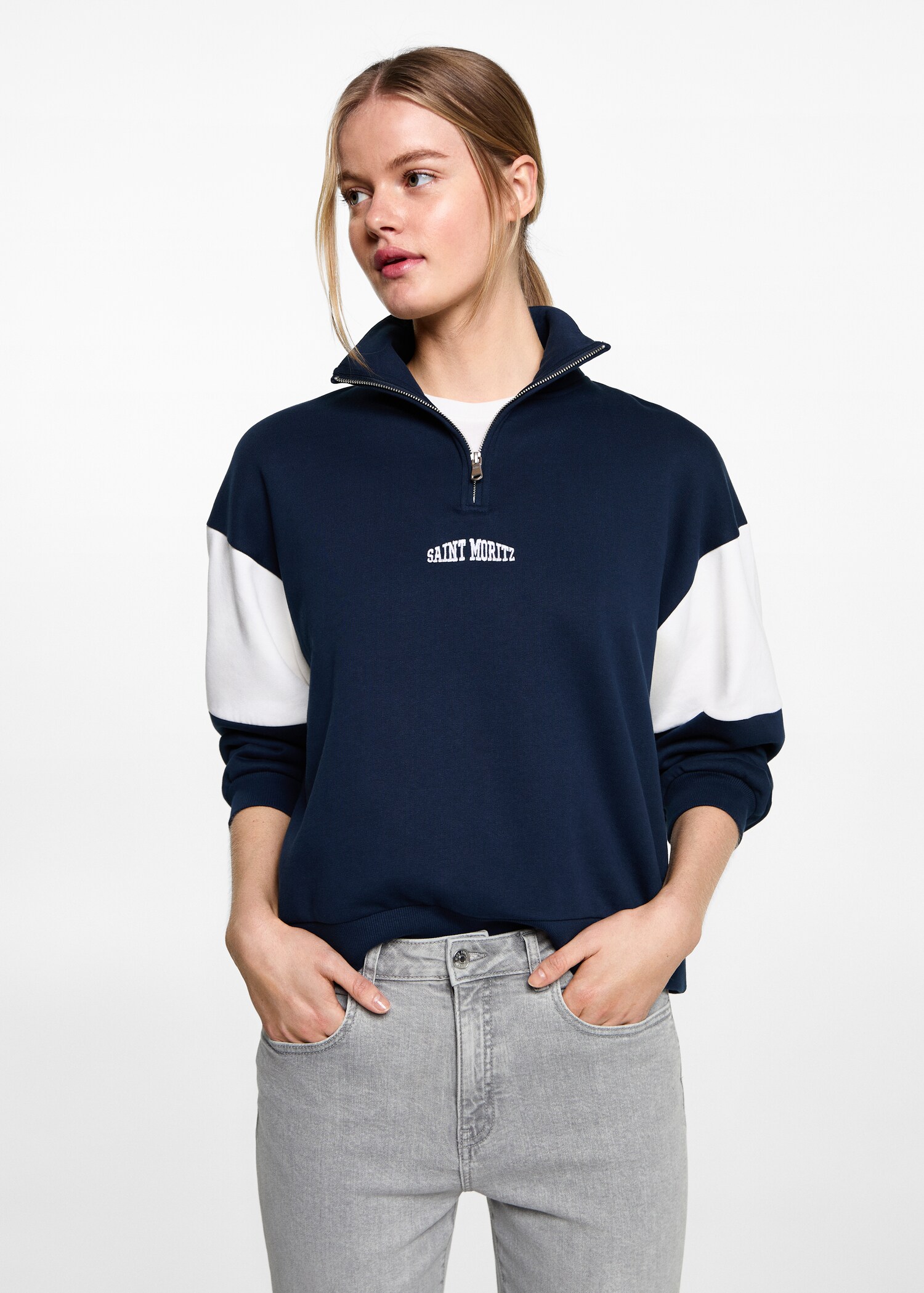 Blugi straight - Plan mediu