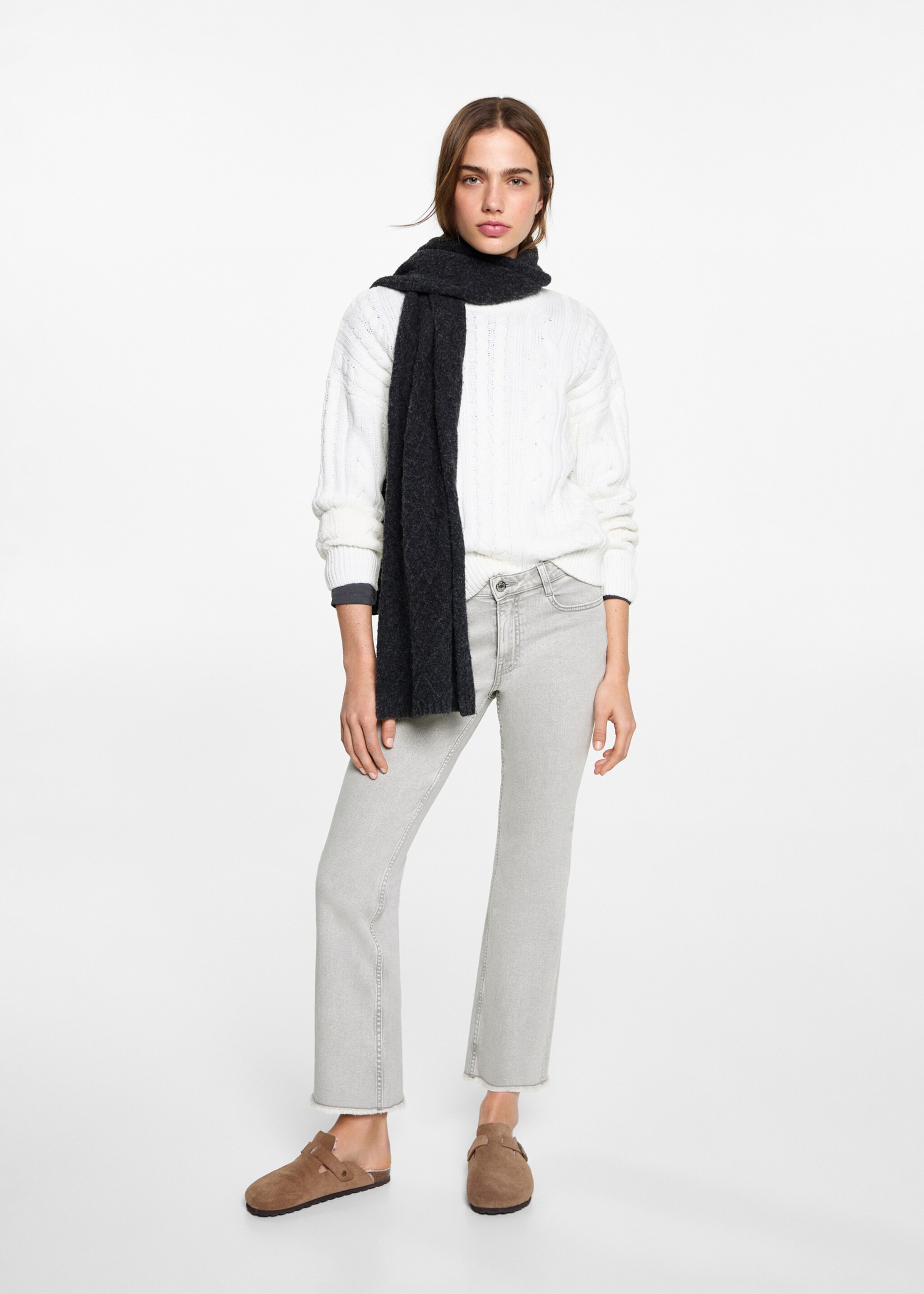 Crop flared jeans - Details of the article 2