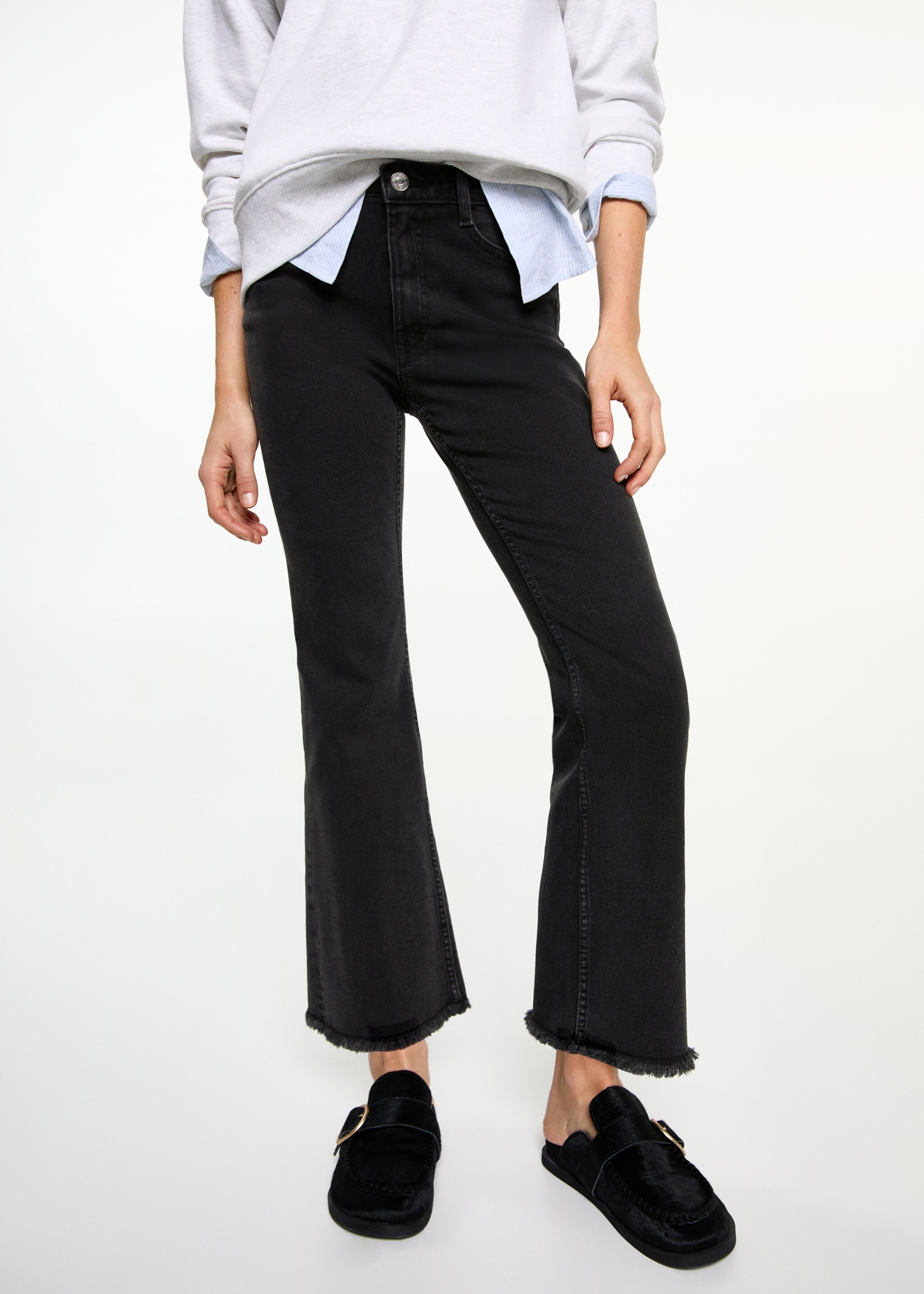 Crop flared jeans - Details of the article 6
