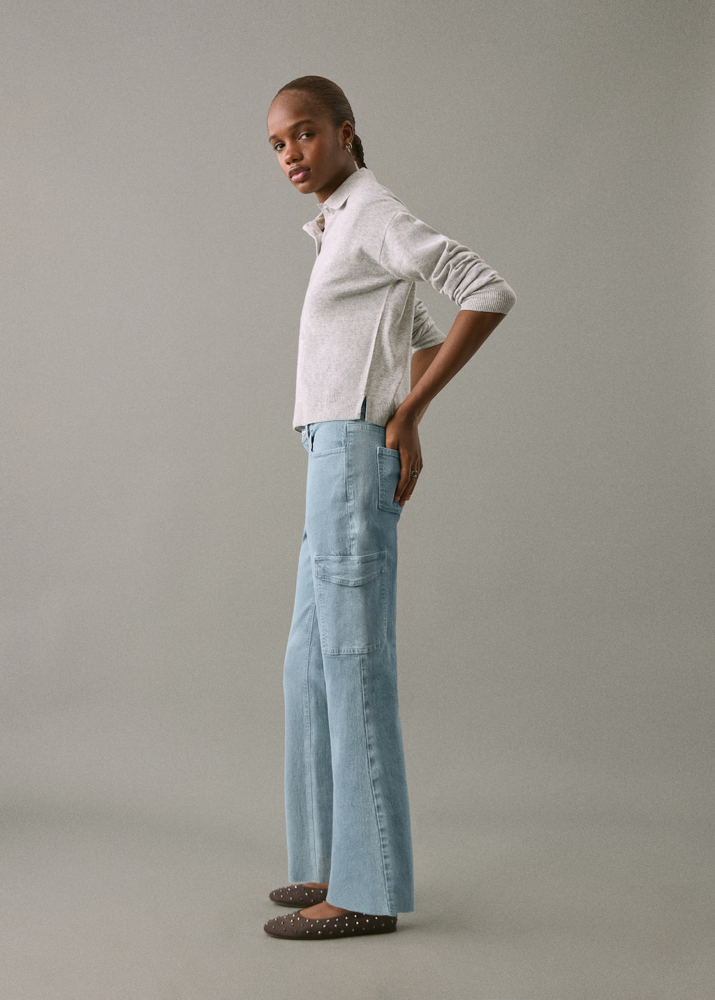 Cropped flared cargo jeans