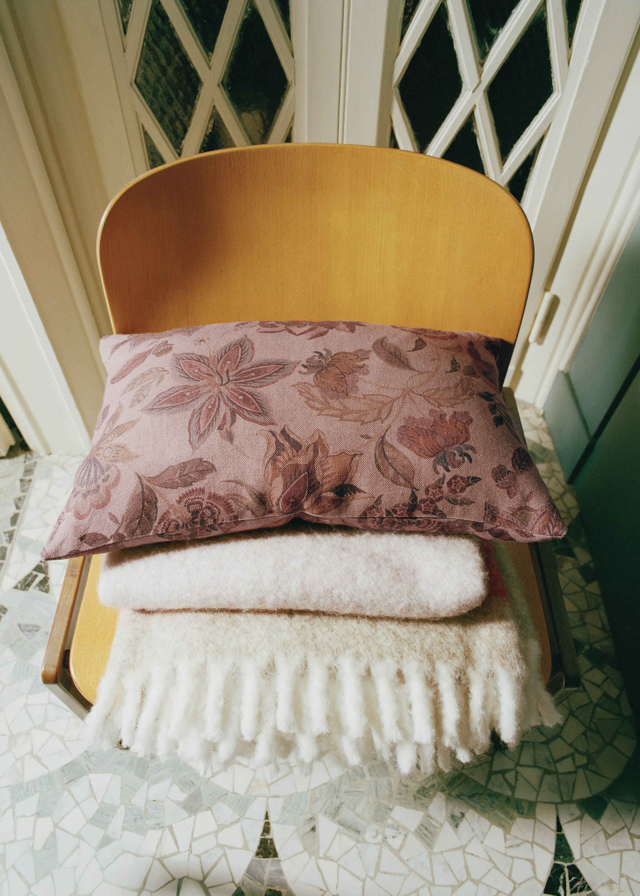 Linen floral-print cushion cover 40x60 cm - Details of the article 6