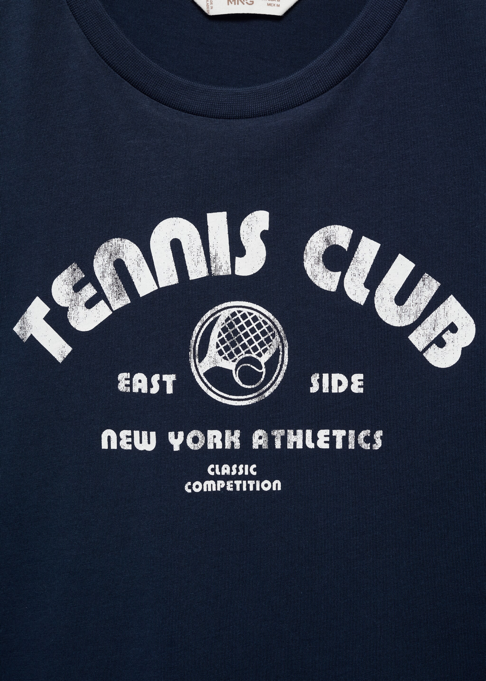 Short-sleeved t-shirt with message - Details of the article 8