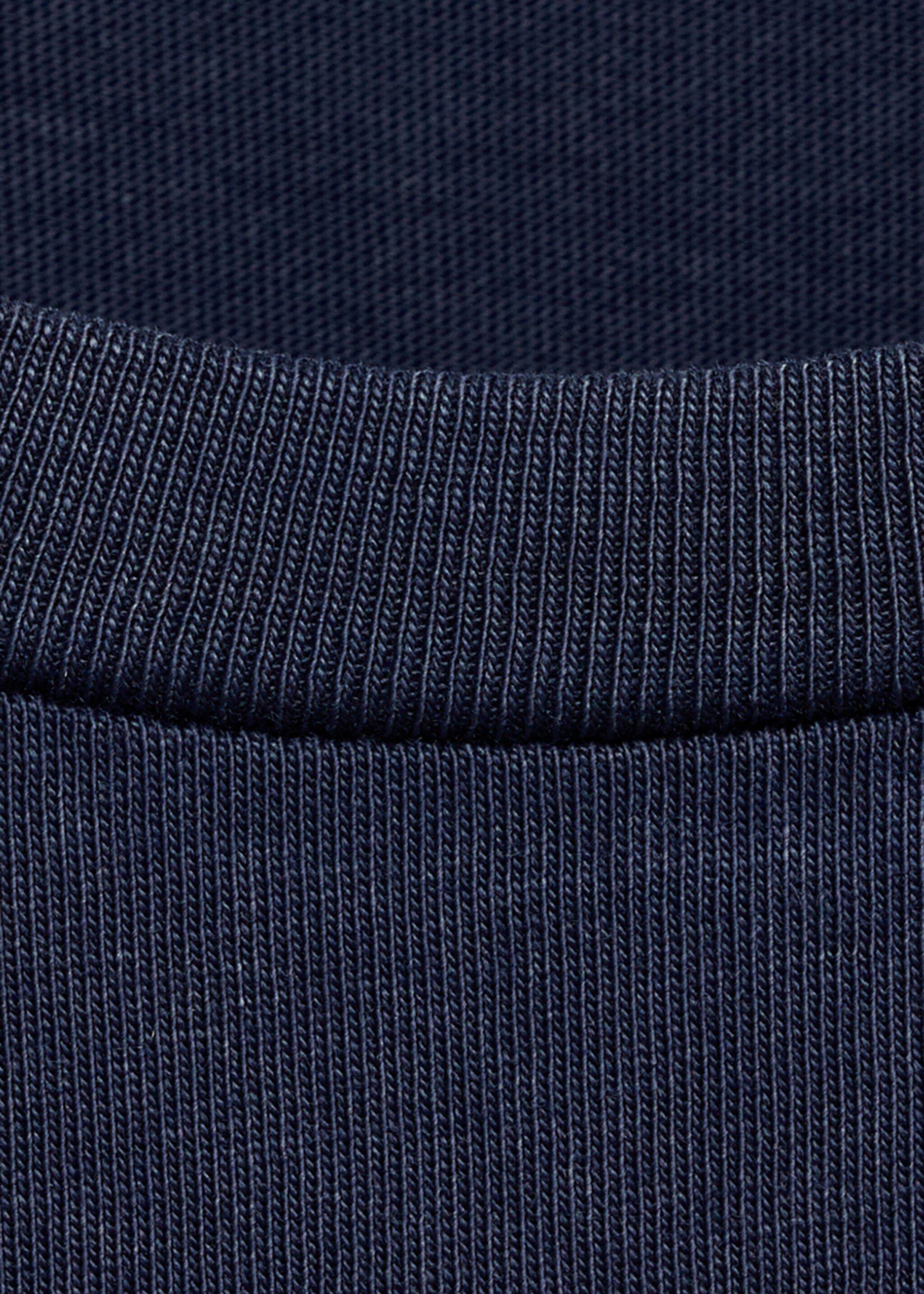 Crop T-shirt - Details of the article 8