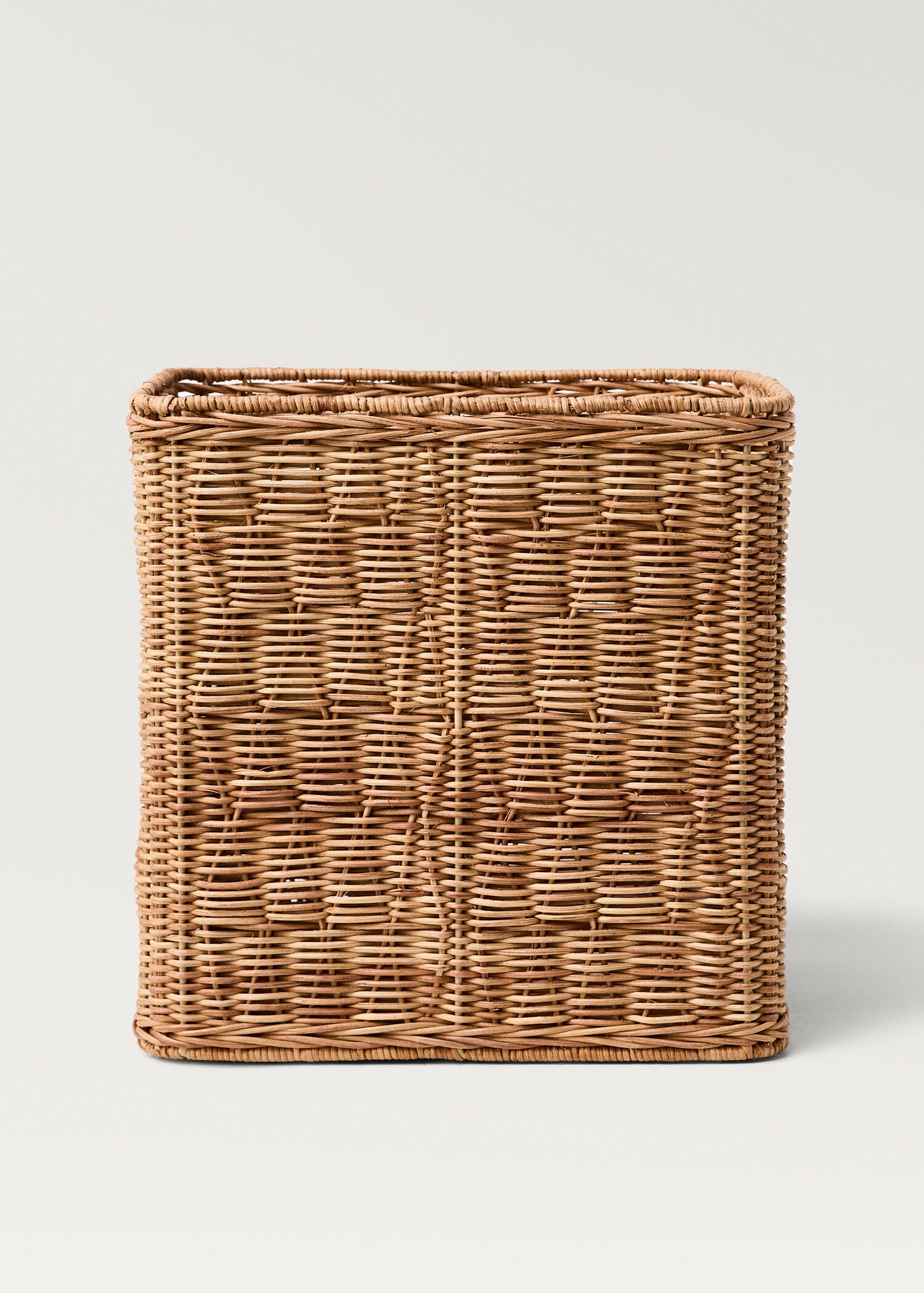 Medium square rattan basket - Article without model