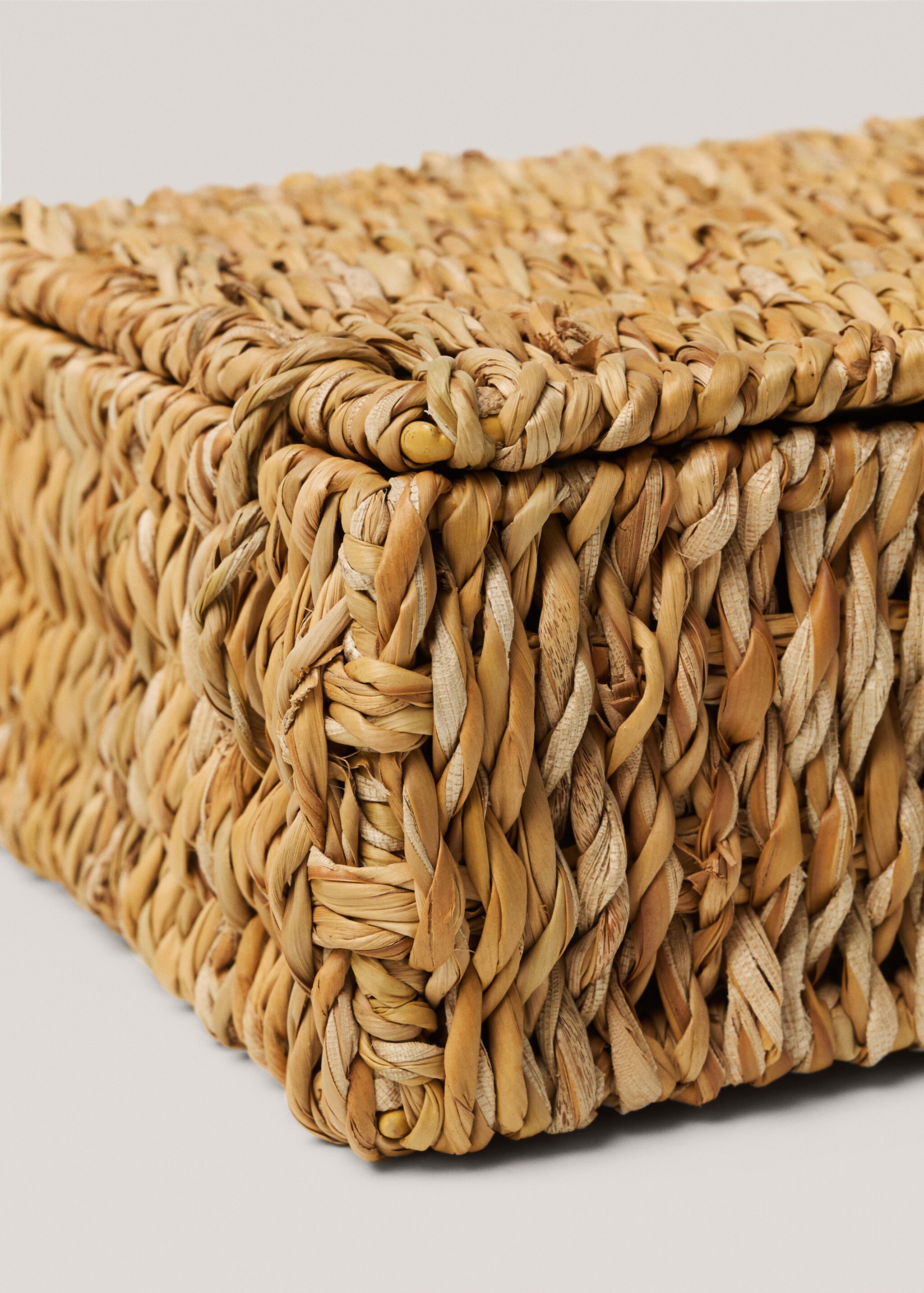 Medium natural fibre basket with lid - Details of the article 3