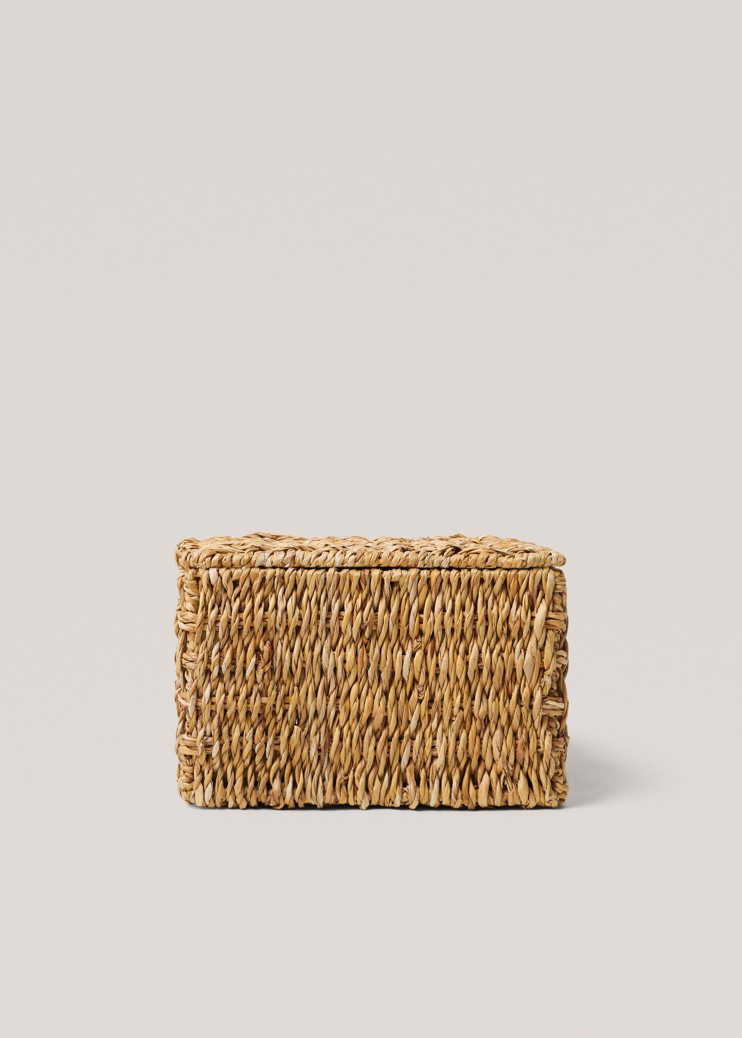 Large natural fiber basket with lid - Article without model