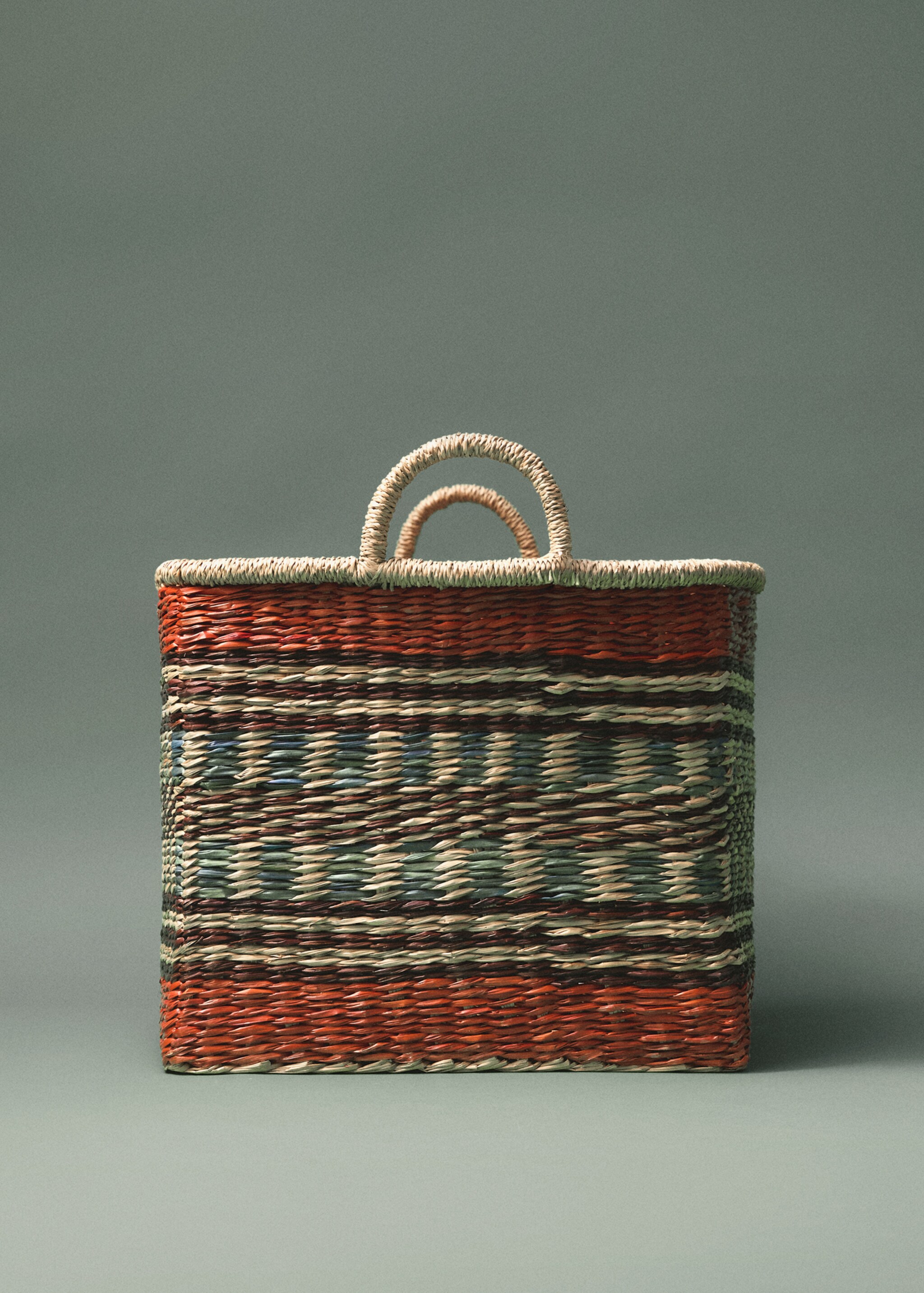 Rectangular coloured seagrass basket - Details of the article 8
