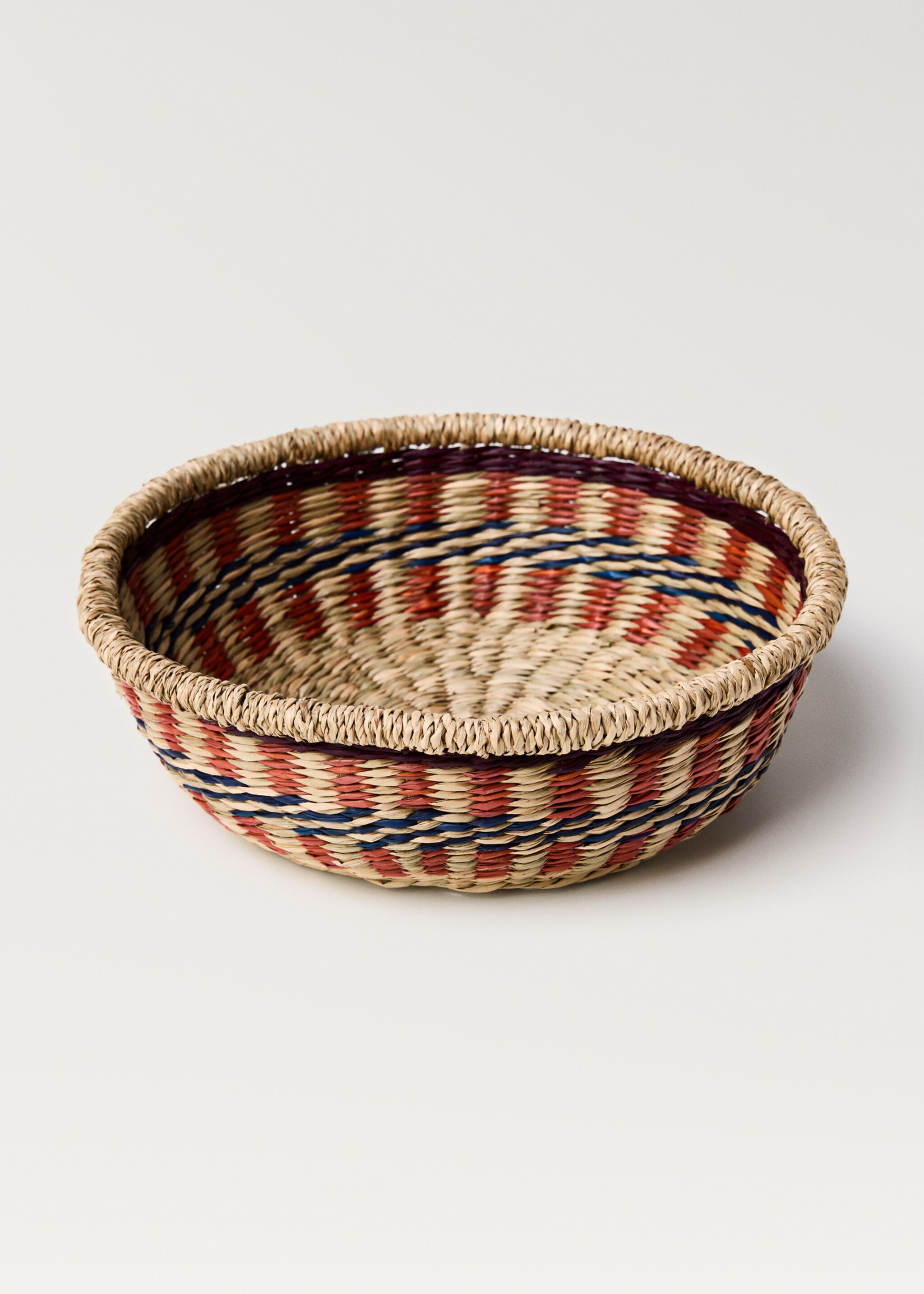 Medium coloured seagrass basket - Details of the article 1