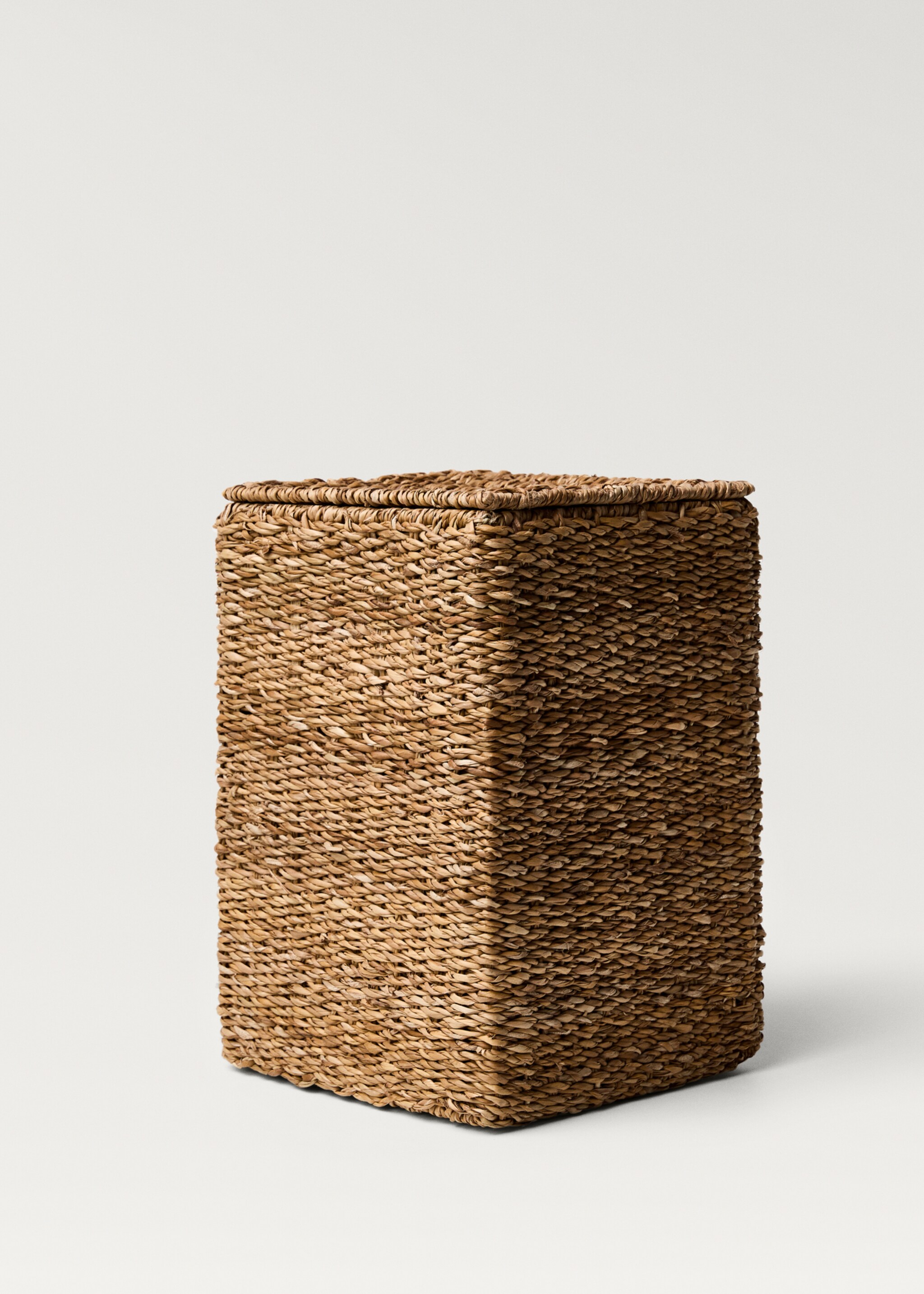 Cesta de sargaço com tampa - Pormenor do artigo 1