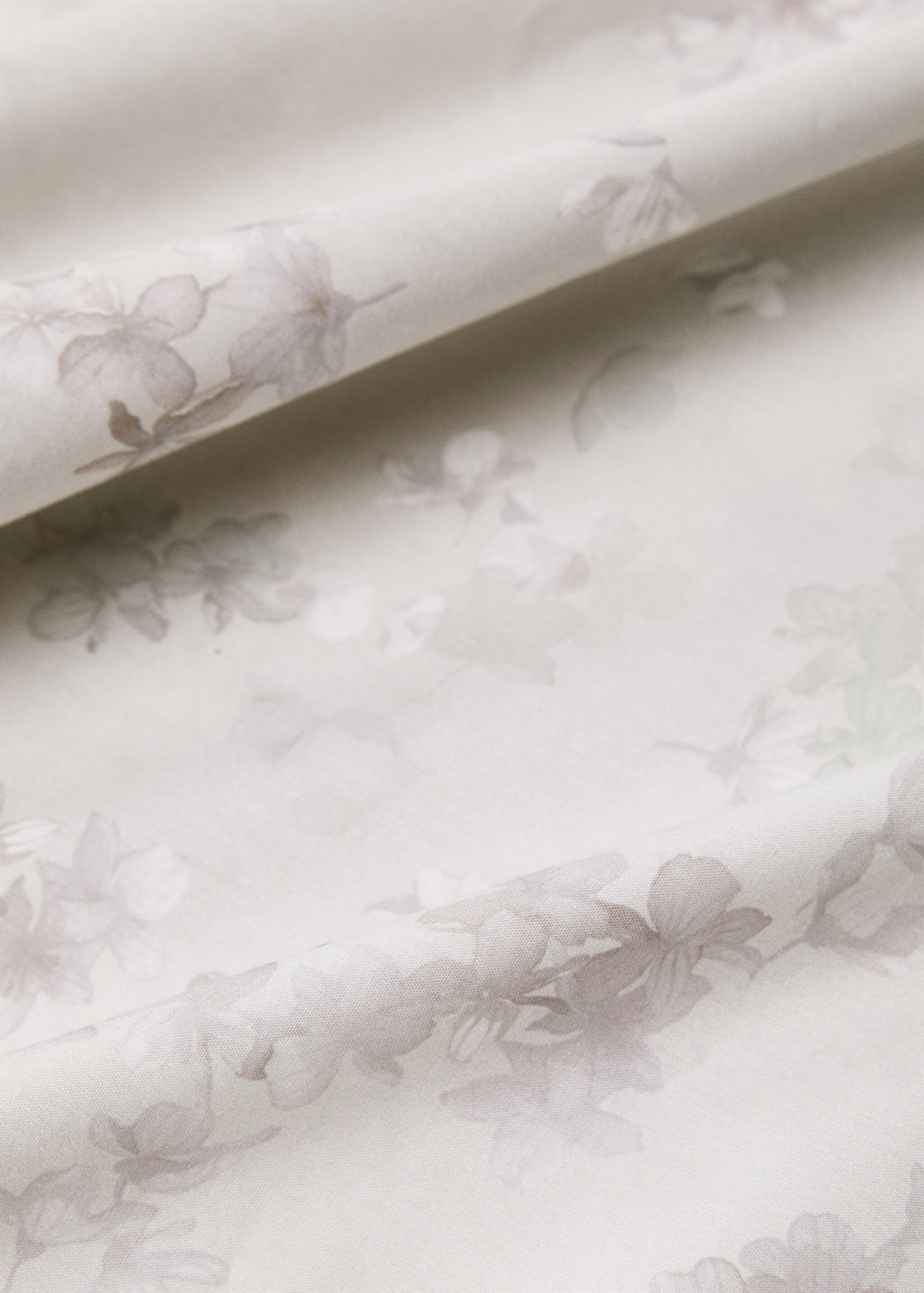 Cotton percale top sheet with romantic flower print for 150/160 cm bed - Details of the article 3