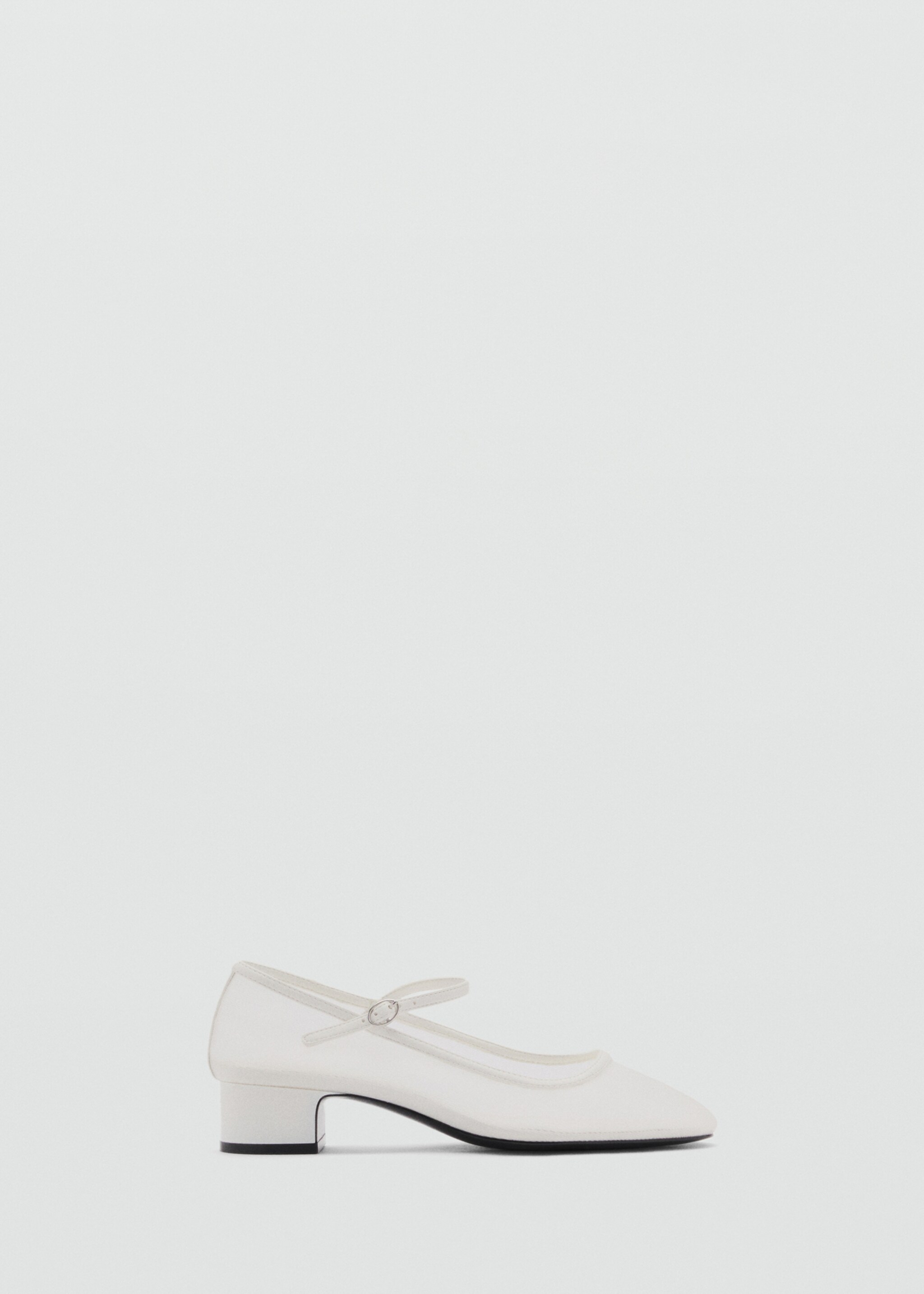 Mesh shoes with buckle strap - Article without model