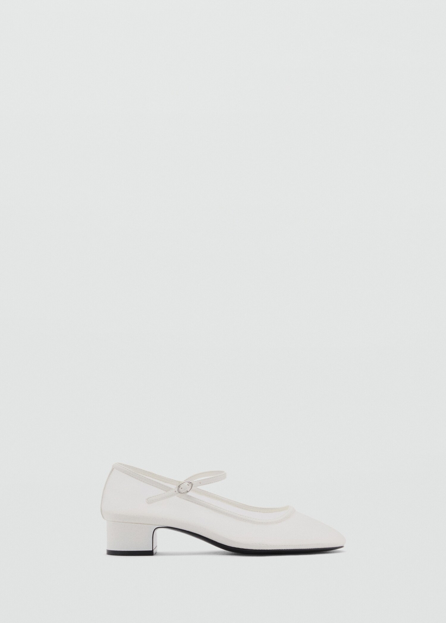 Mesh shoes with buckle strap - Article without model