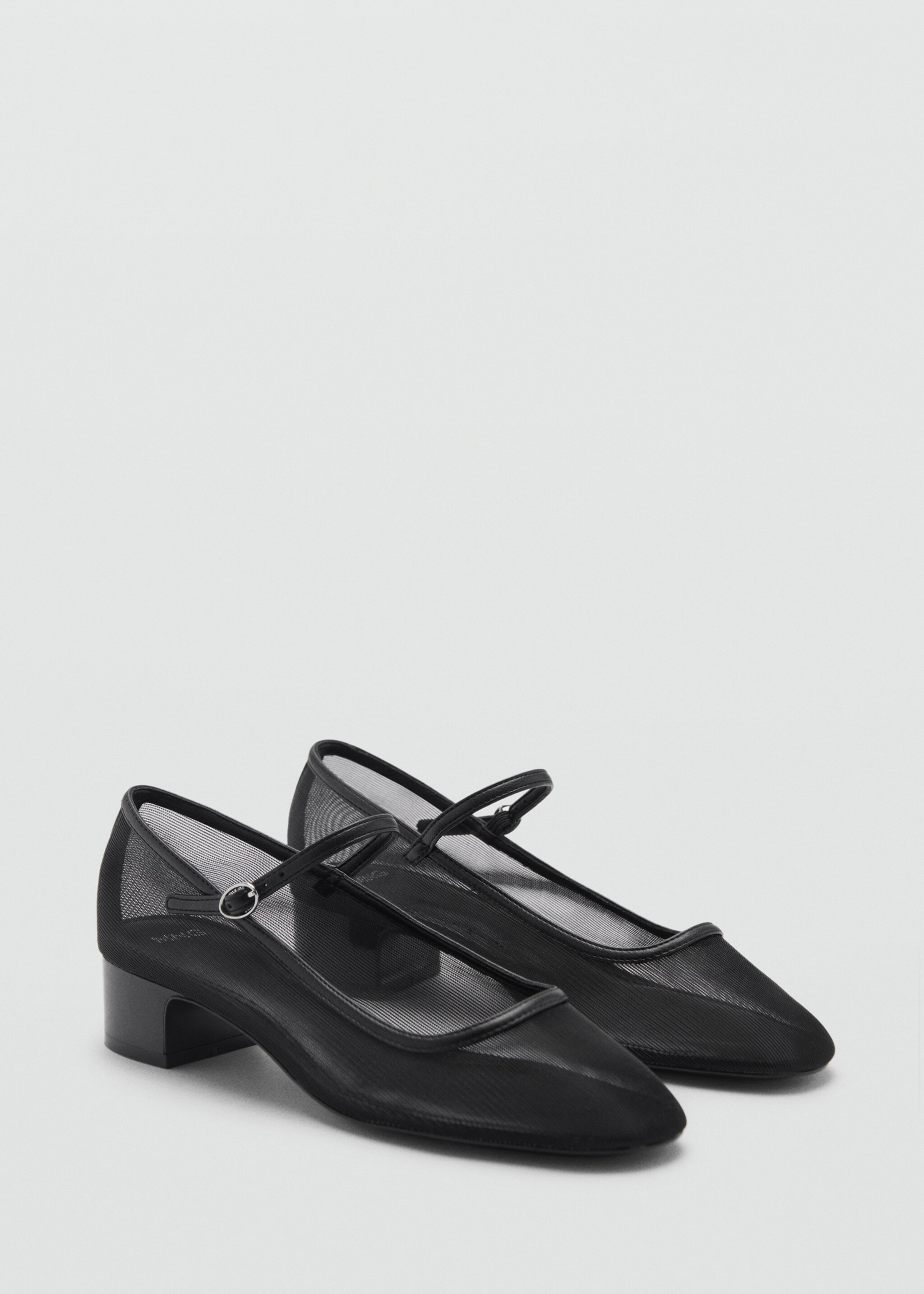 Mesh shoes with buckle strap - Medium plane