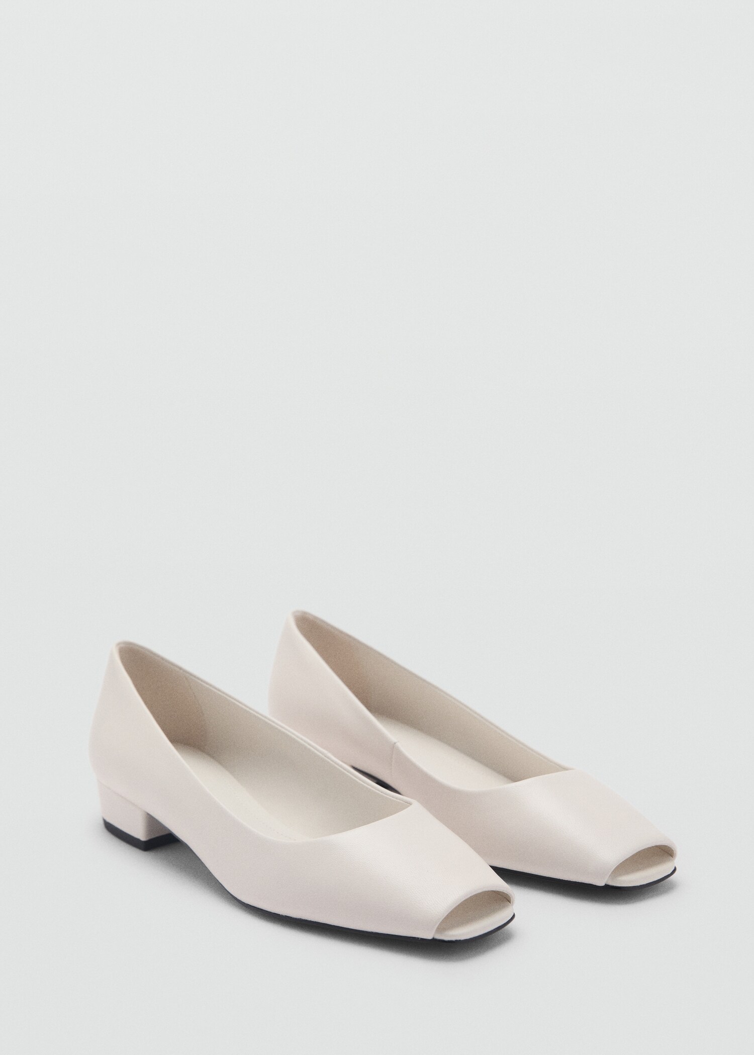 Chaussures cuir pointues ouvertes - Plan moyen
