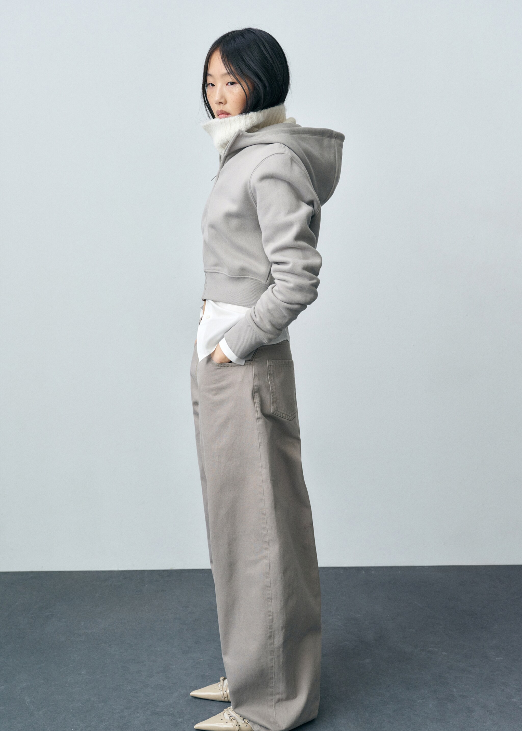 Wide-leg jeans with zip - Details of the article 2