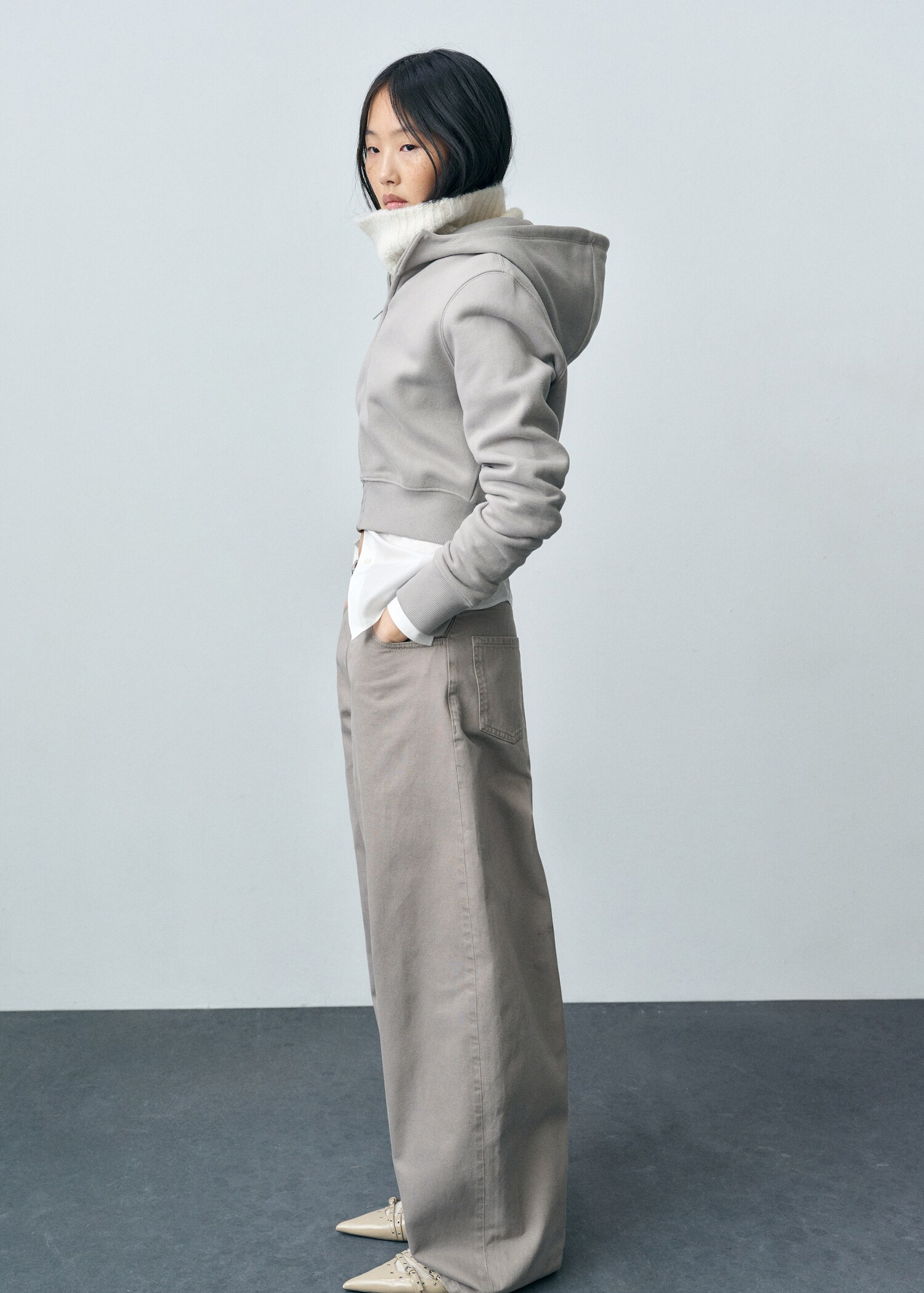 Wide-leg jeans with zip - Details of the article 2