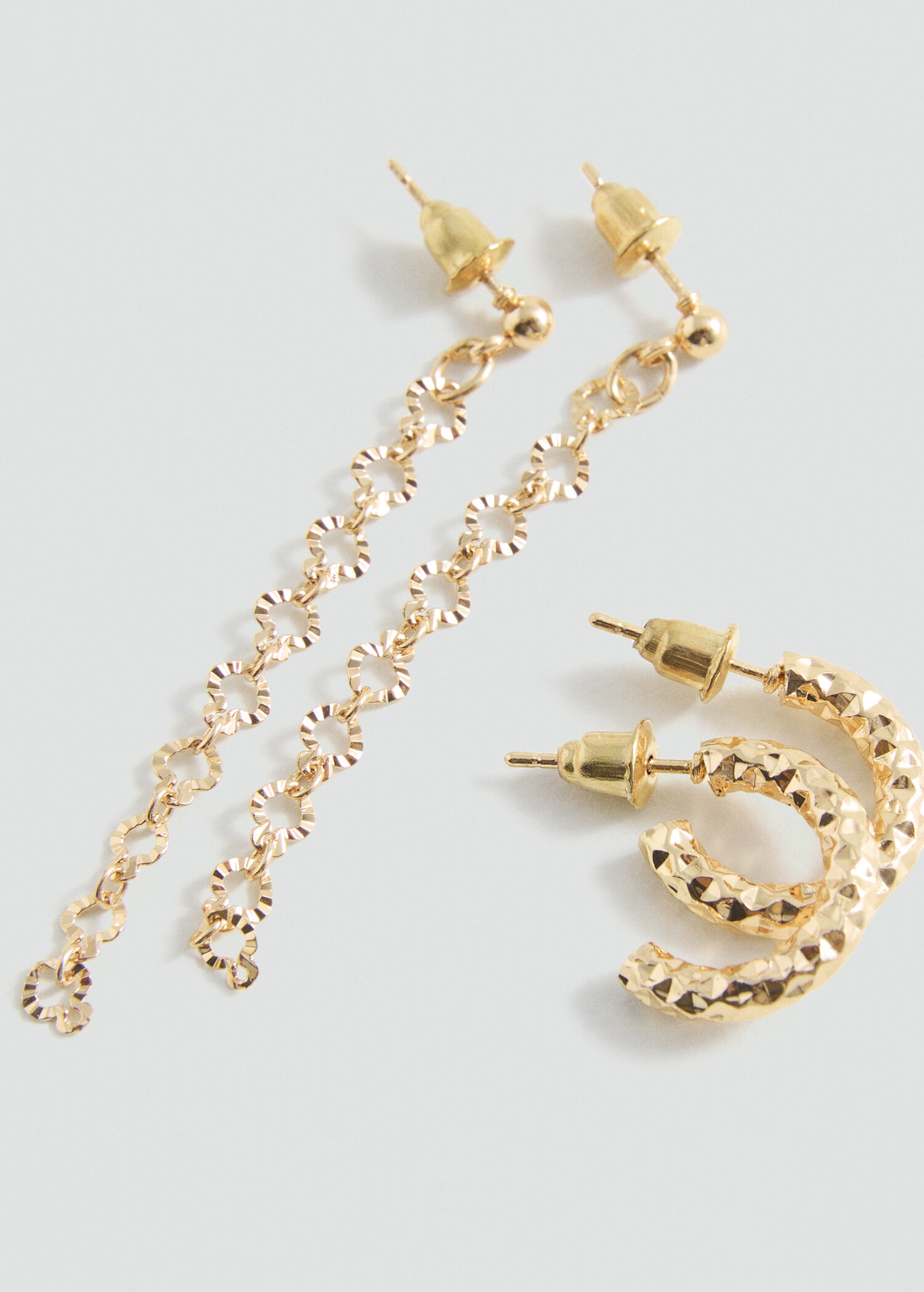 Lot 2 paires de boucles d’oreilles - Plan moyen