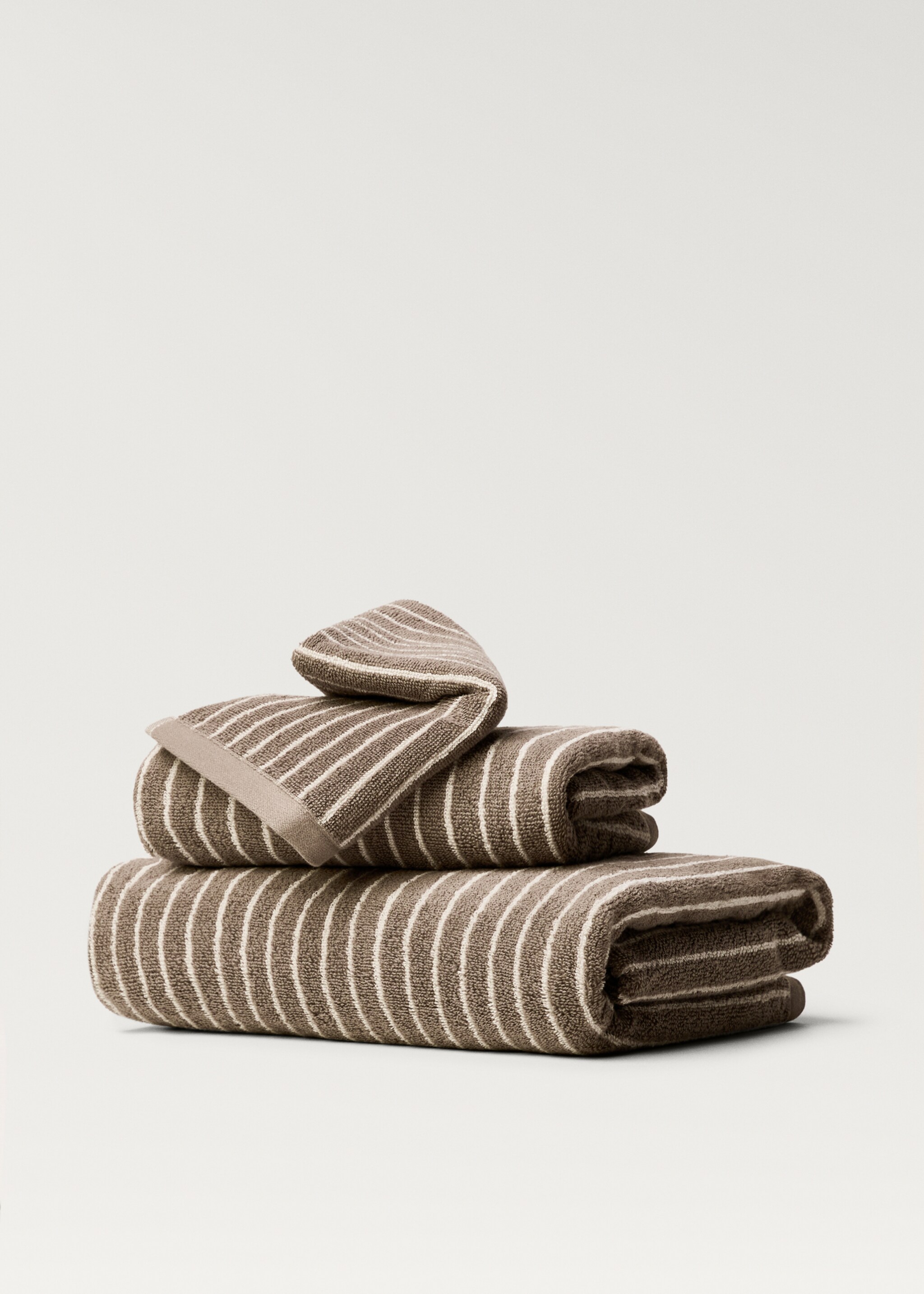 Two-tone striped guest towel - Article without model