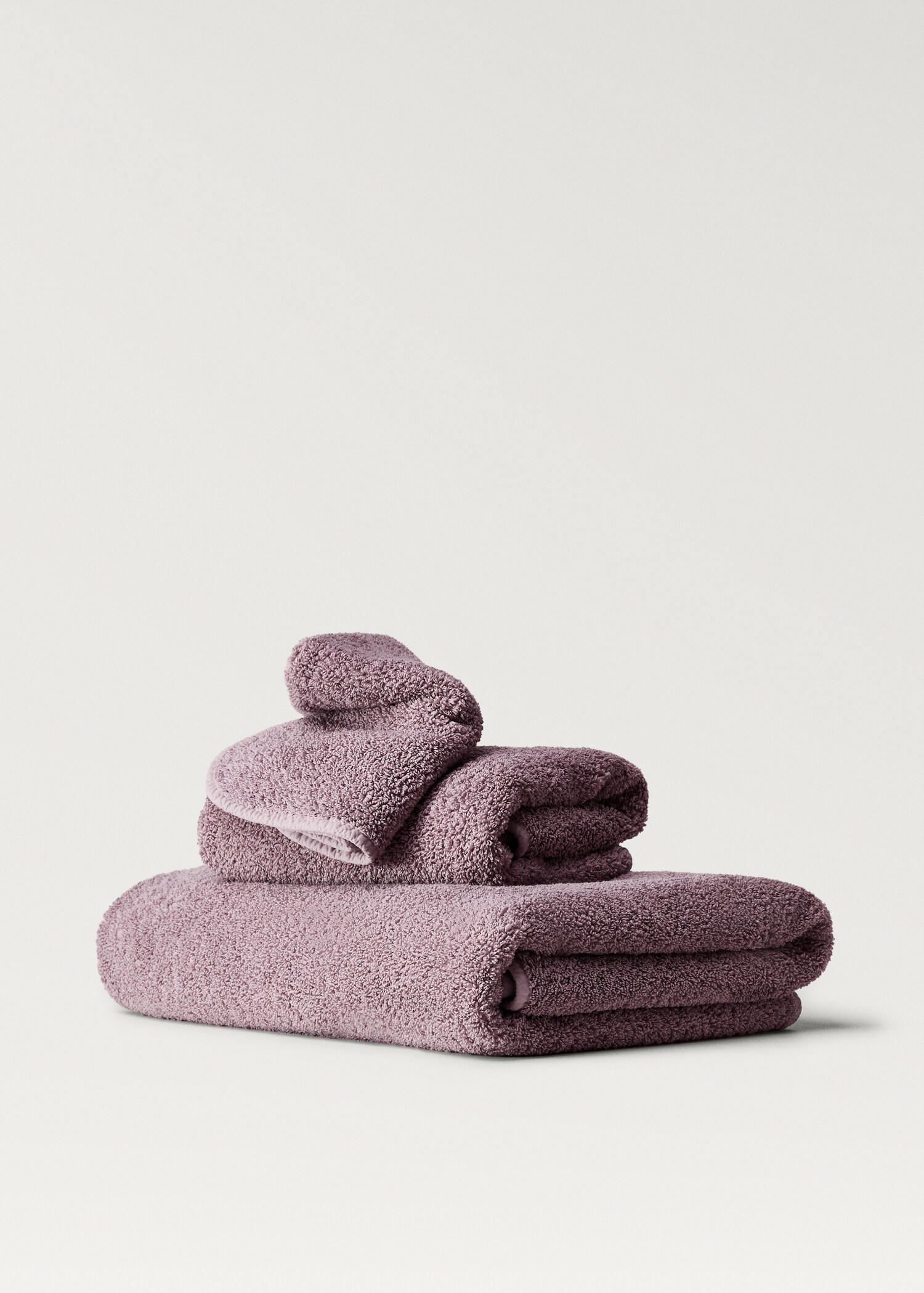 Bath towel with dyed piece - Article without model