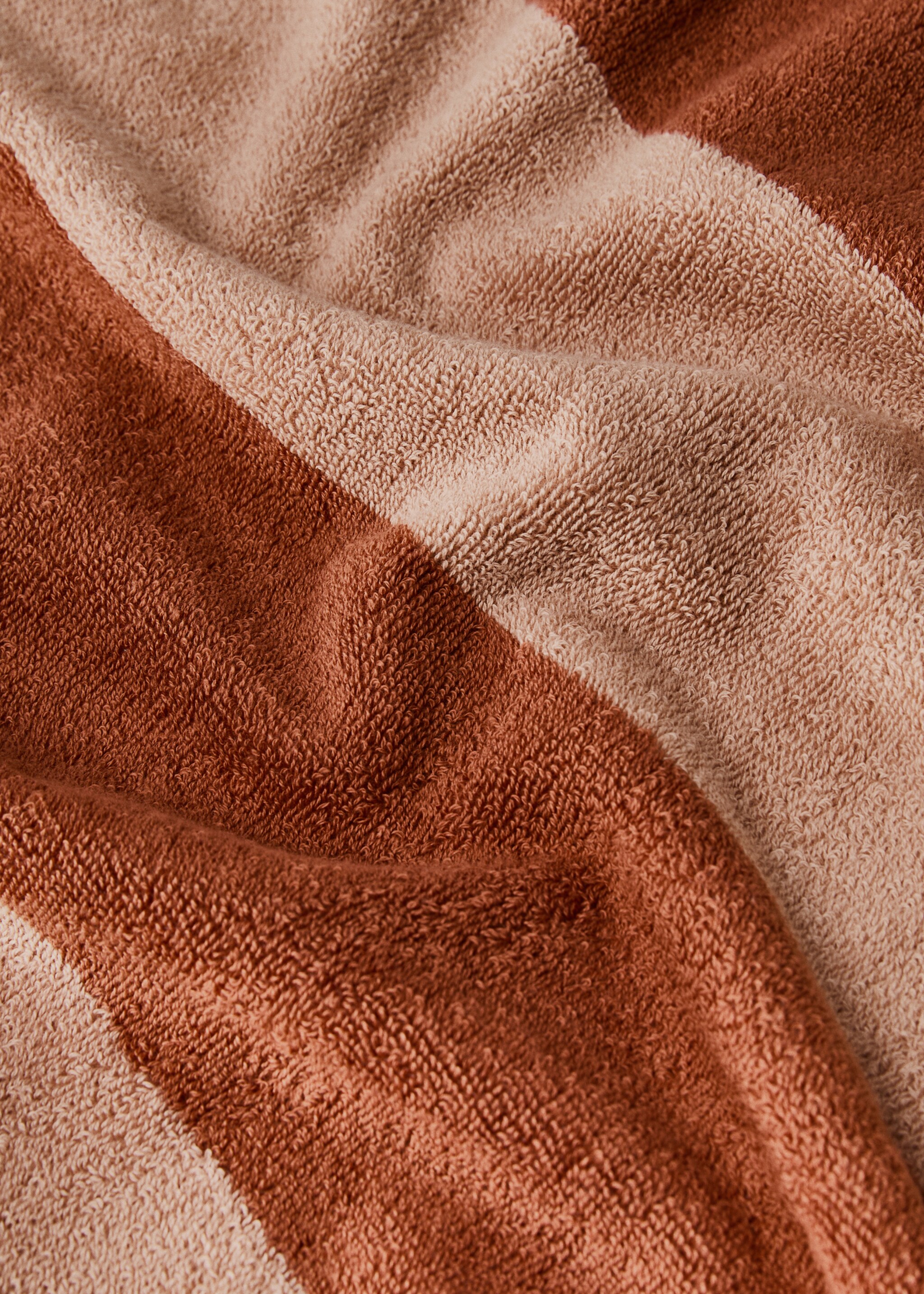 Two-tone striped bath towel - Details of the article 1