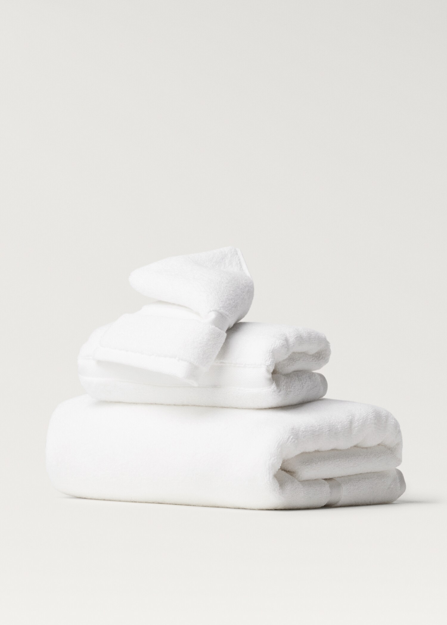 Extra-soft bathroom towel - Article without model