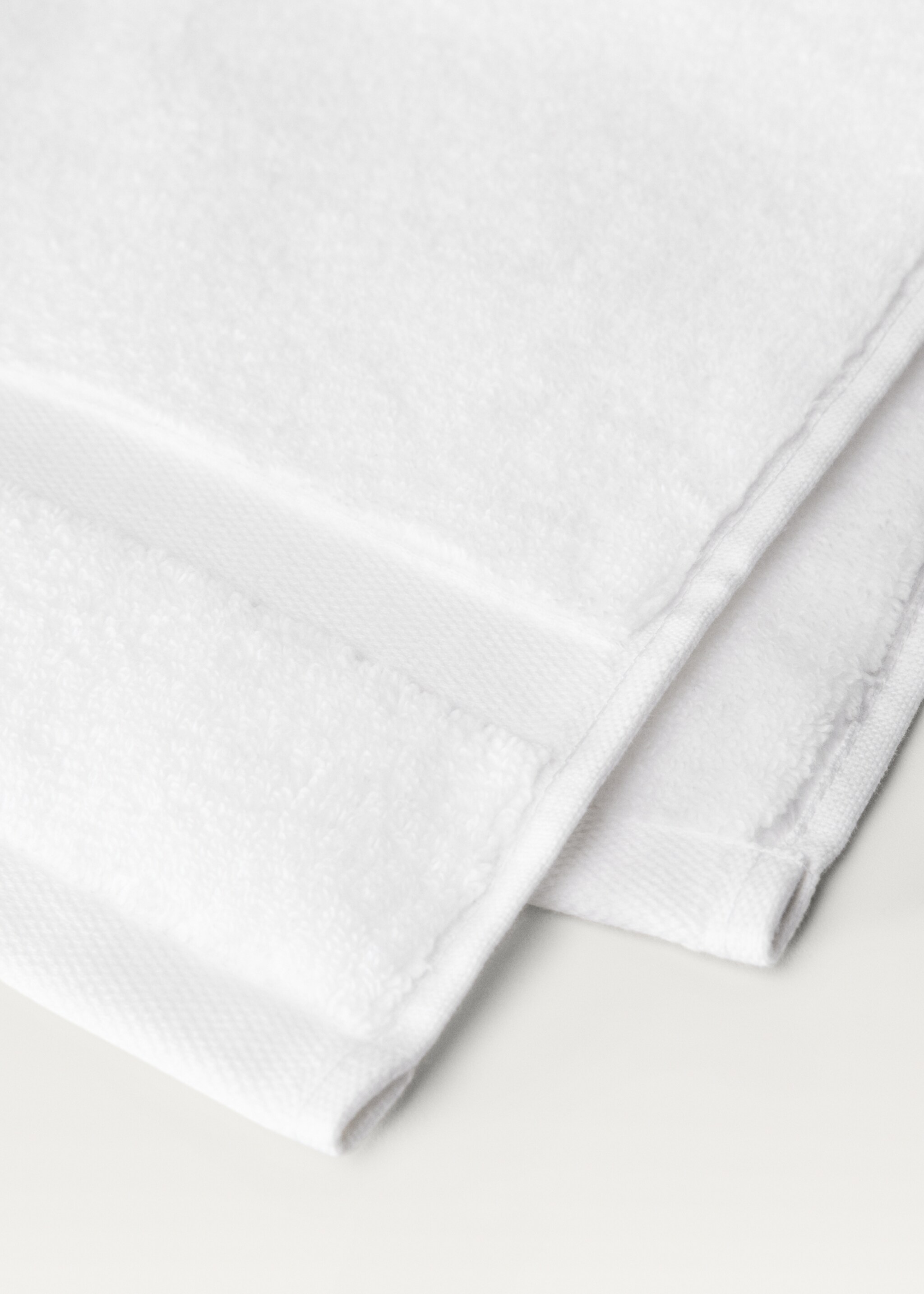 Extra-soft hand towel - Details of the article 2, White. Ref: 87003353-00.