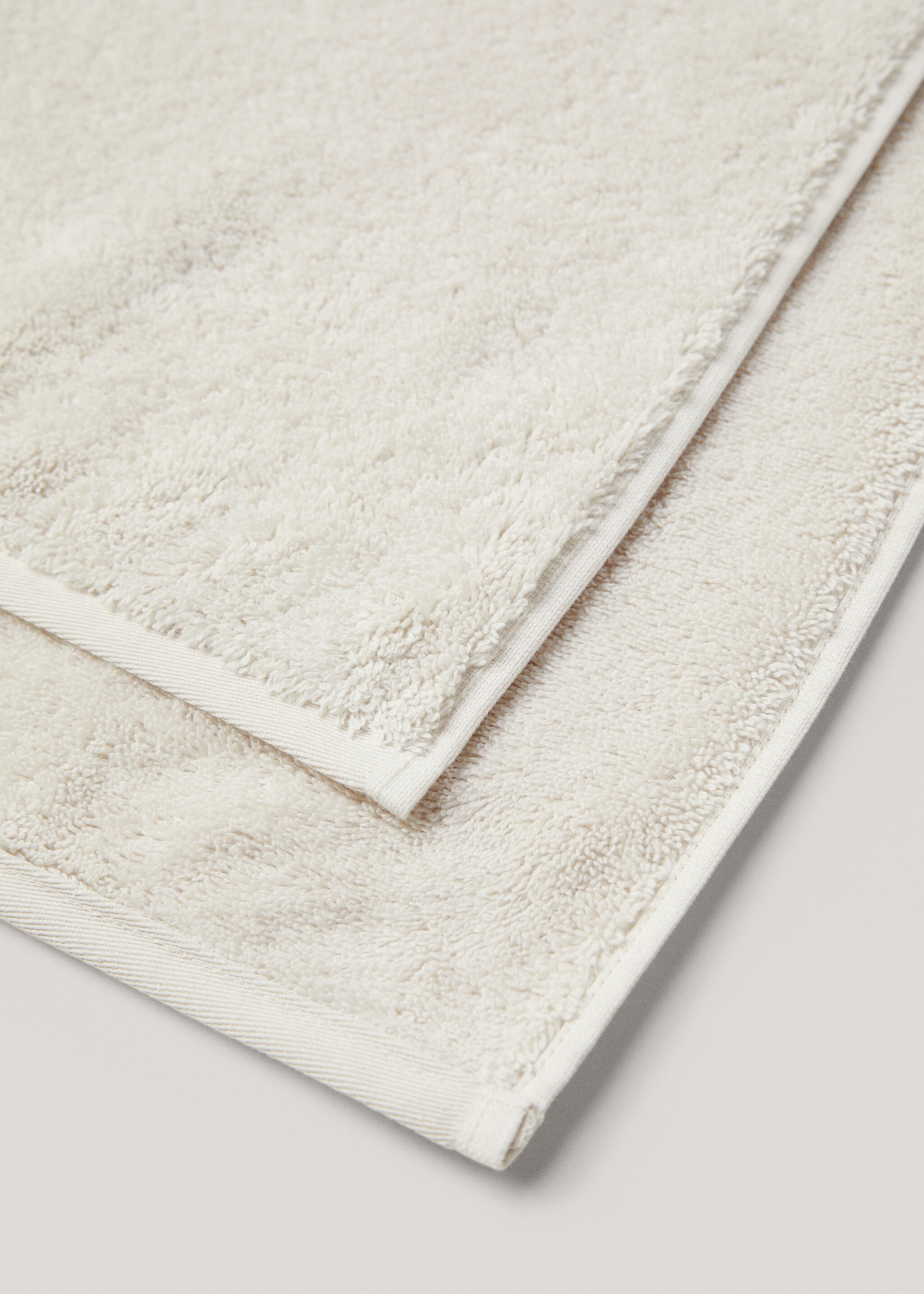 Soft cotton shower towel - Details of the article 2