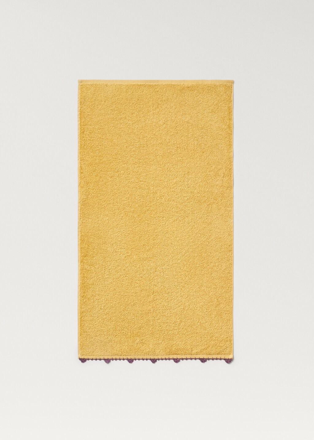 Children's washbasin towel with crochet trim