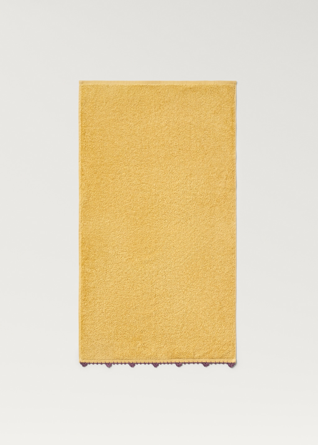 Children's washbasin towel with crochet trim