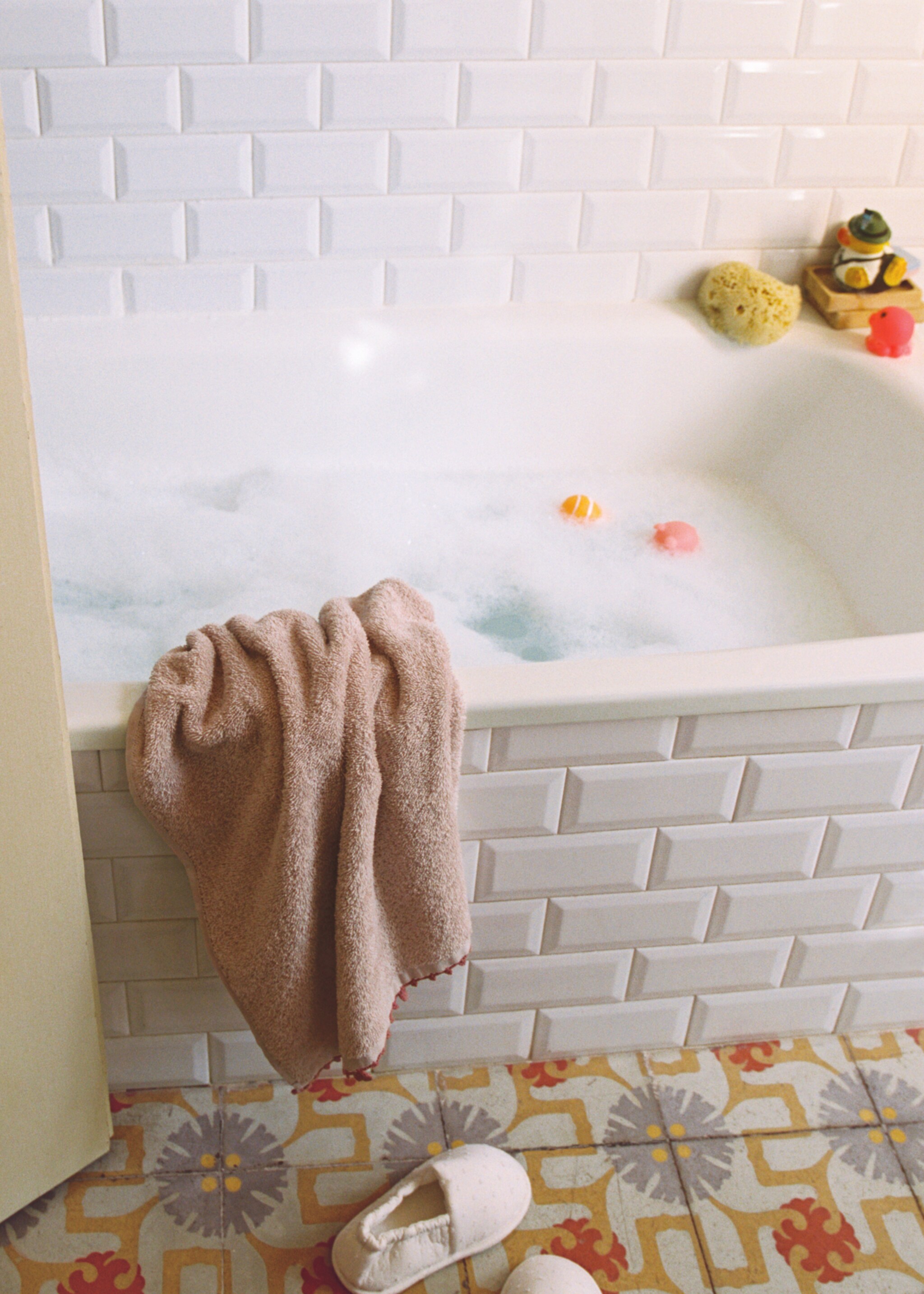 Children's bath towel with crochet trim - Details of the article 6